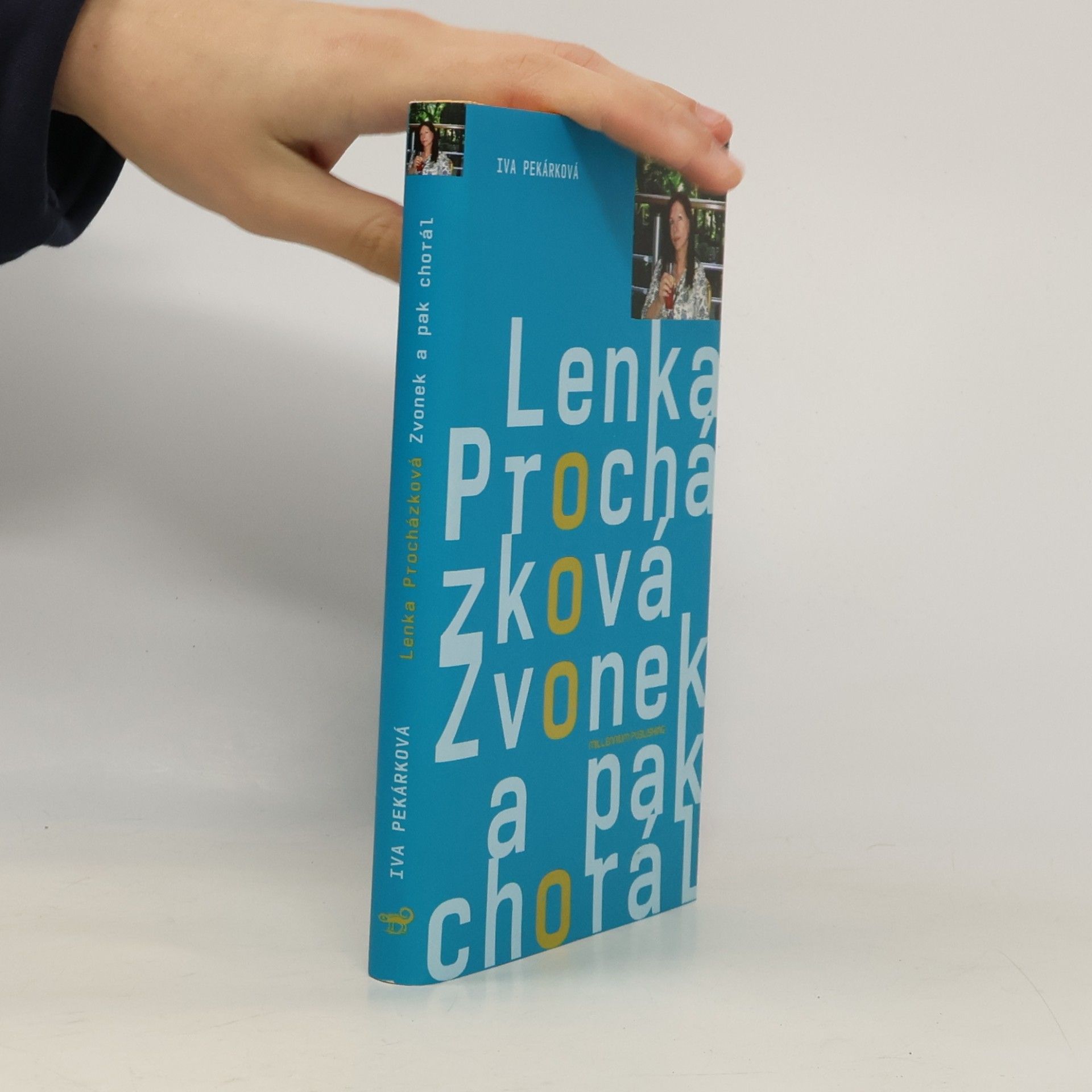 Zvonek a pak chorál