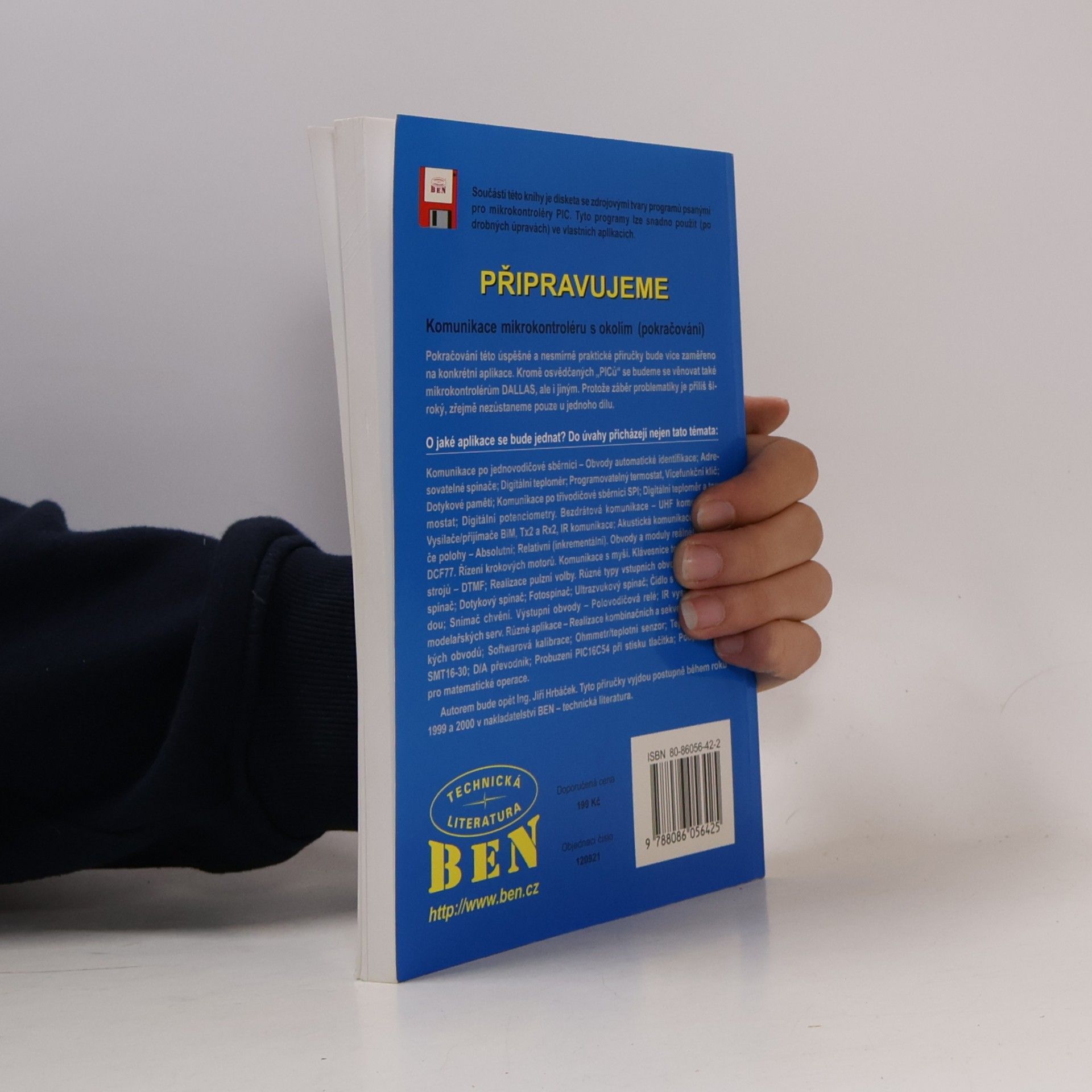 Jiří Hrbáček Komunikace mikrokontroléru s okolím, 1. díl