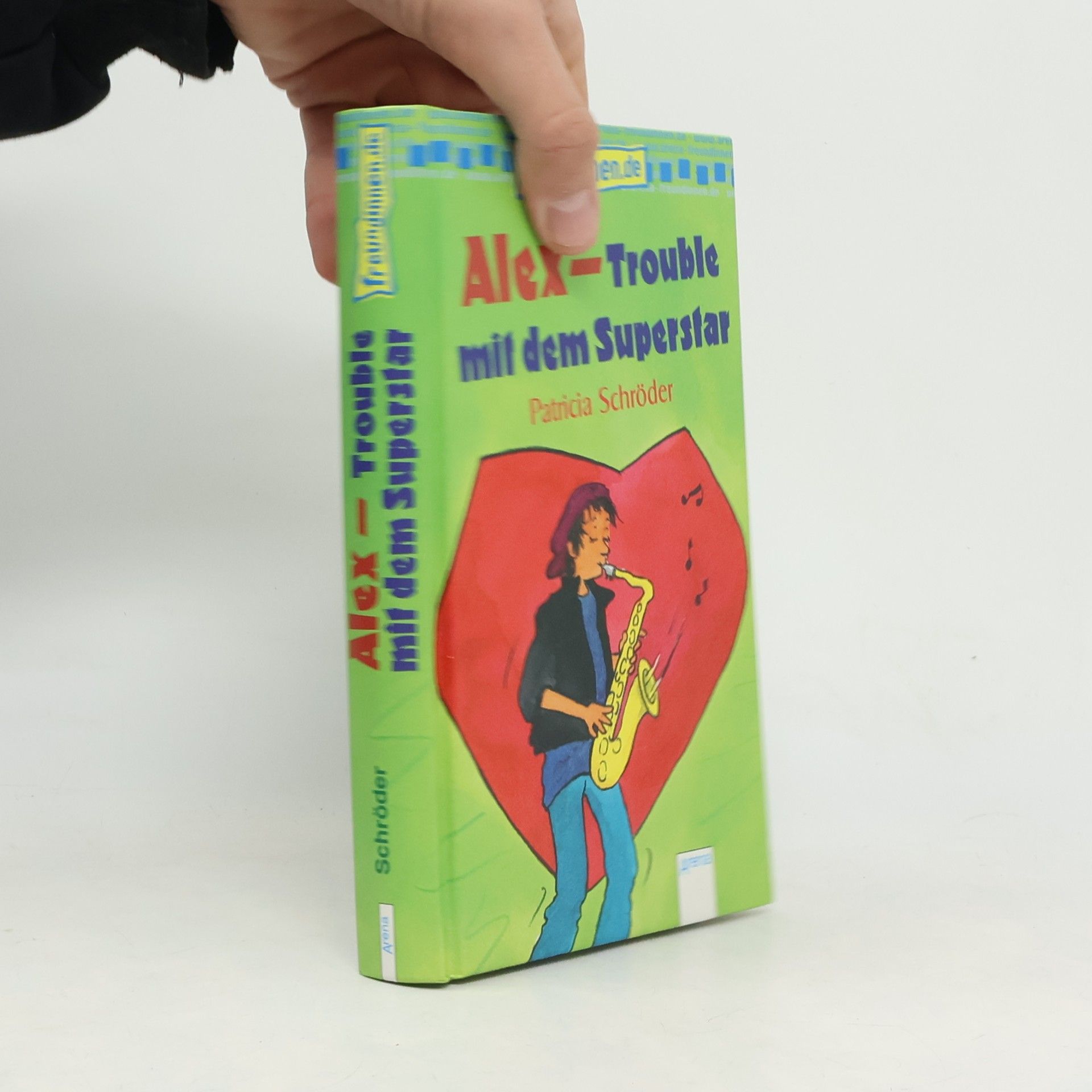 Freundinnen.de: Alex - Trouble mit dem Superstar