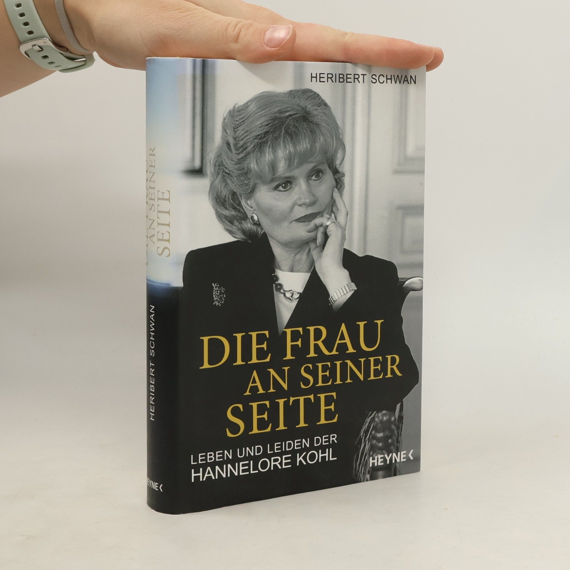 Die Frau an seiner Seite