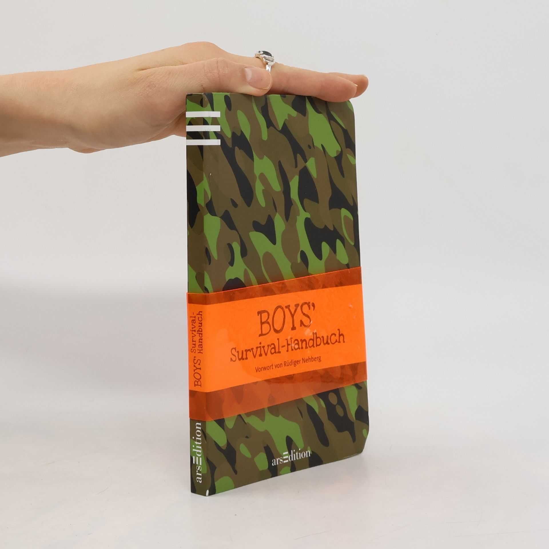 Claire Llewellyn Boys' Survival-Handbuch