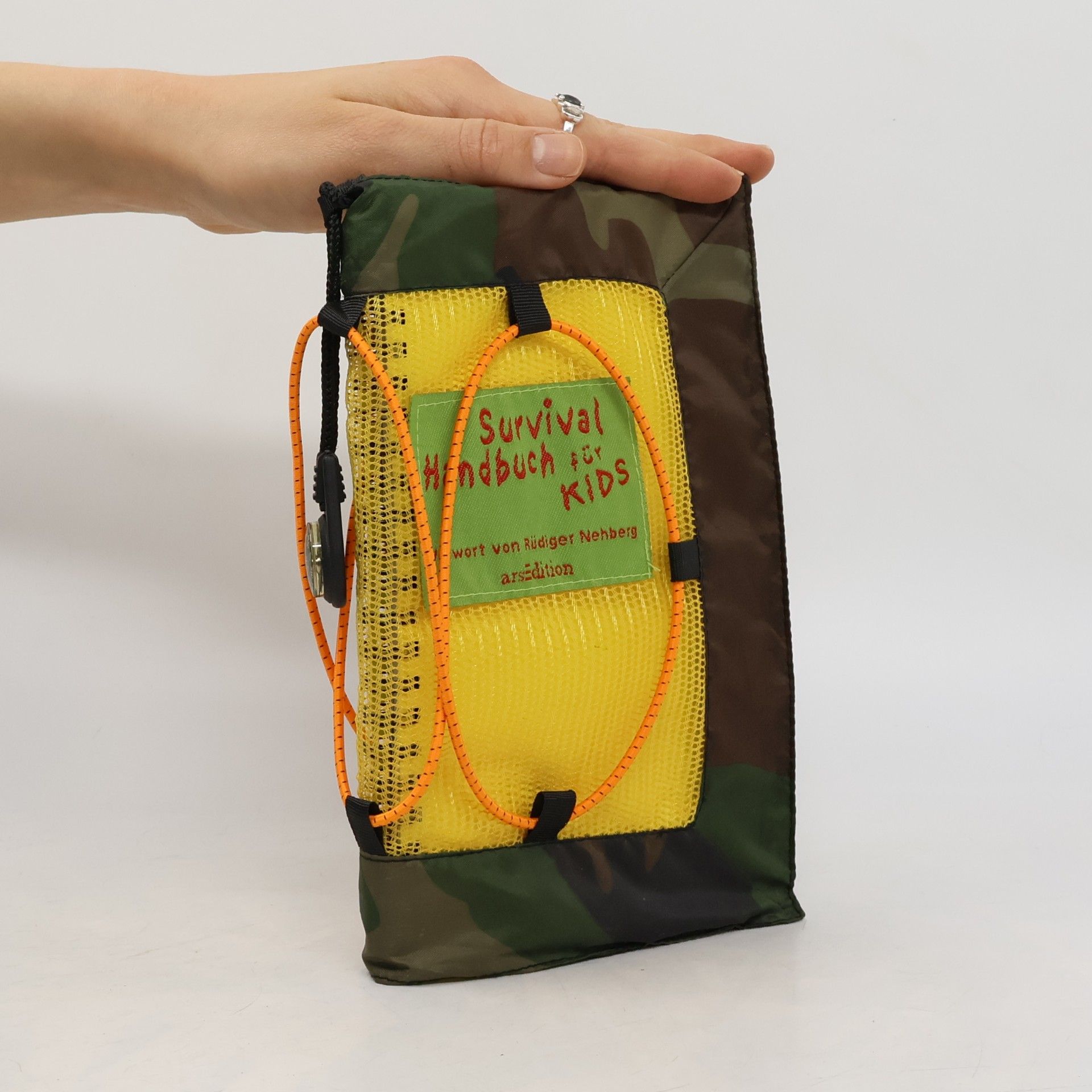 Claire Llewellyn Survival-Handbuch für Kids