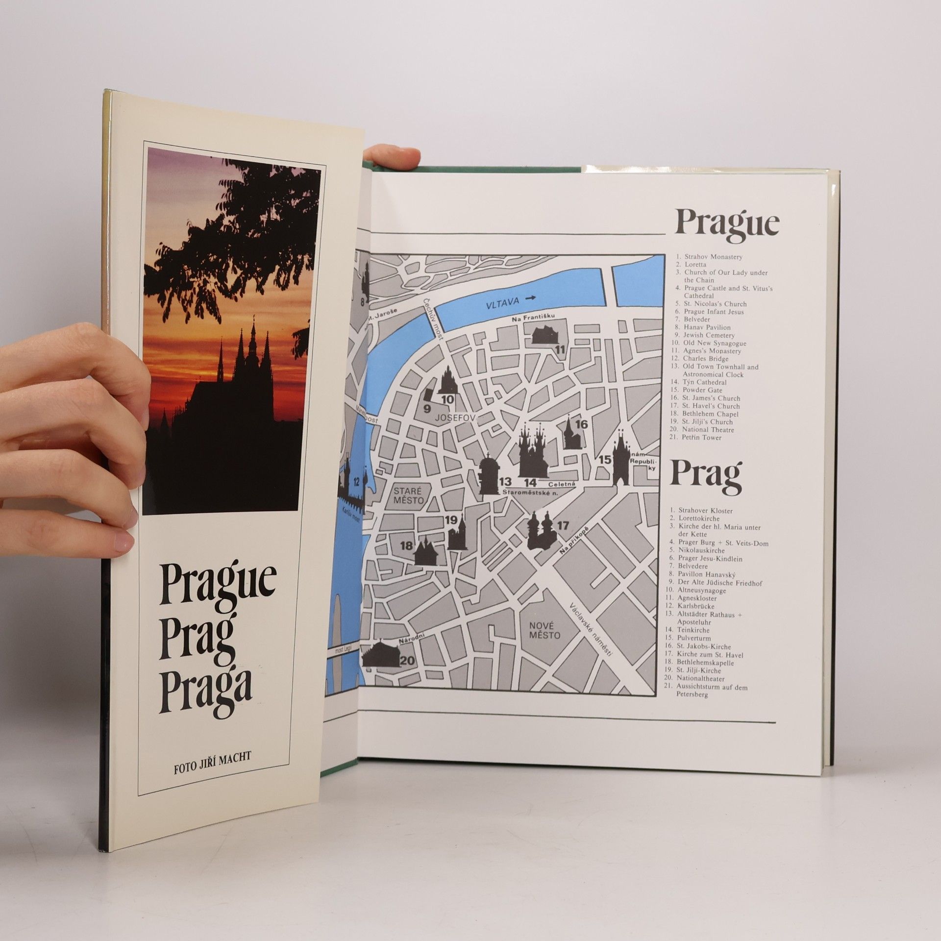 Jan Dvořák Magical Prague. Zauberhaftes Prag. Praga Magica