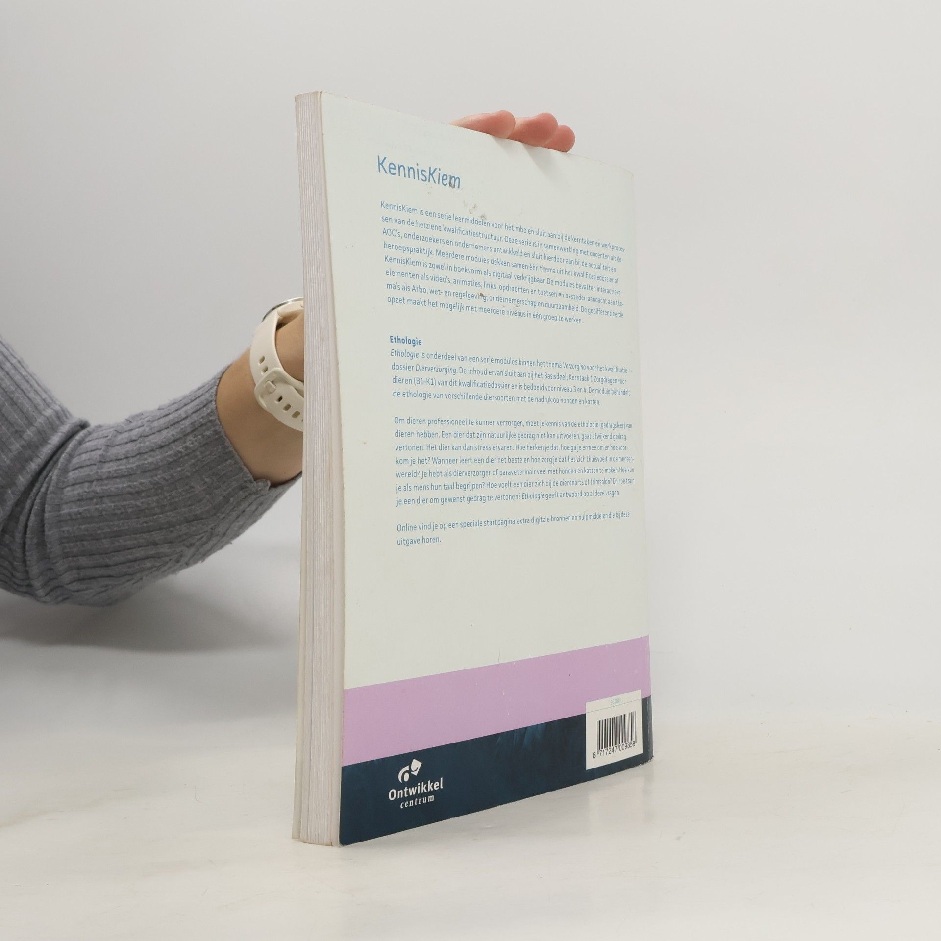 Various authors Dierverzorging. Ethologie