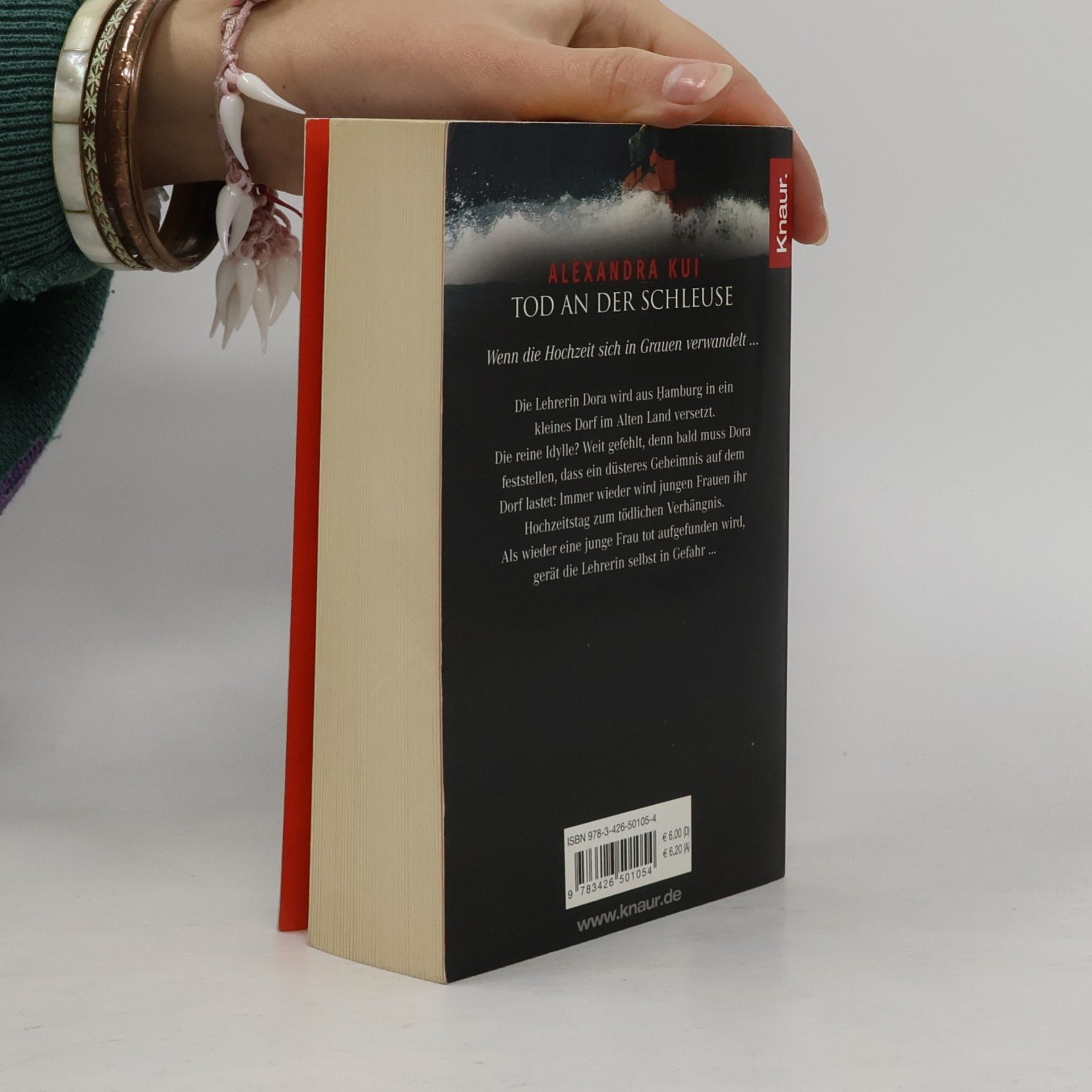 Alexandra Kui Tod an der Schleuse