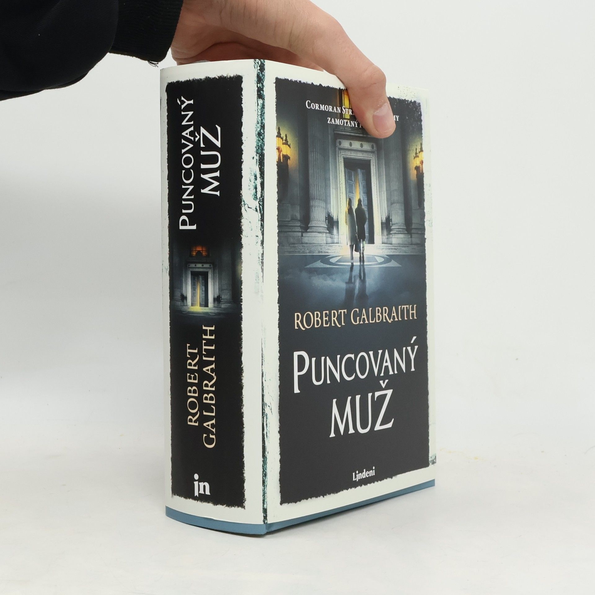 Puncovaný muž