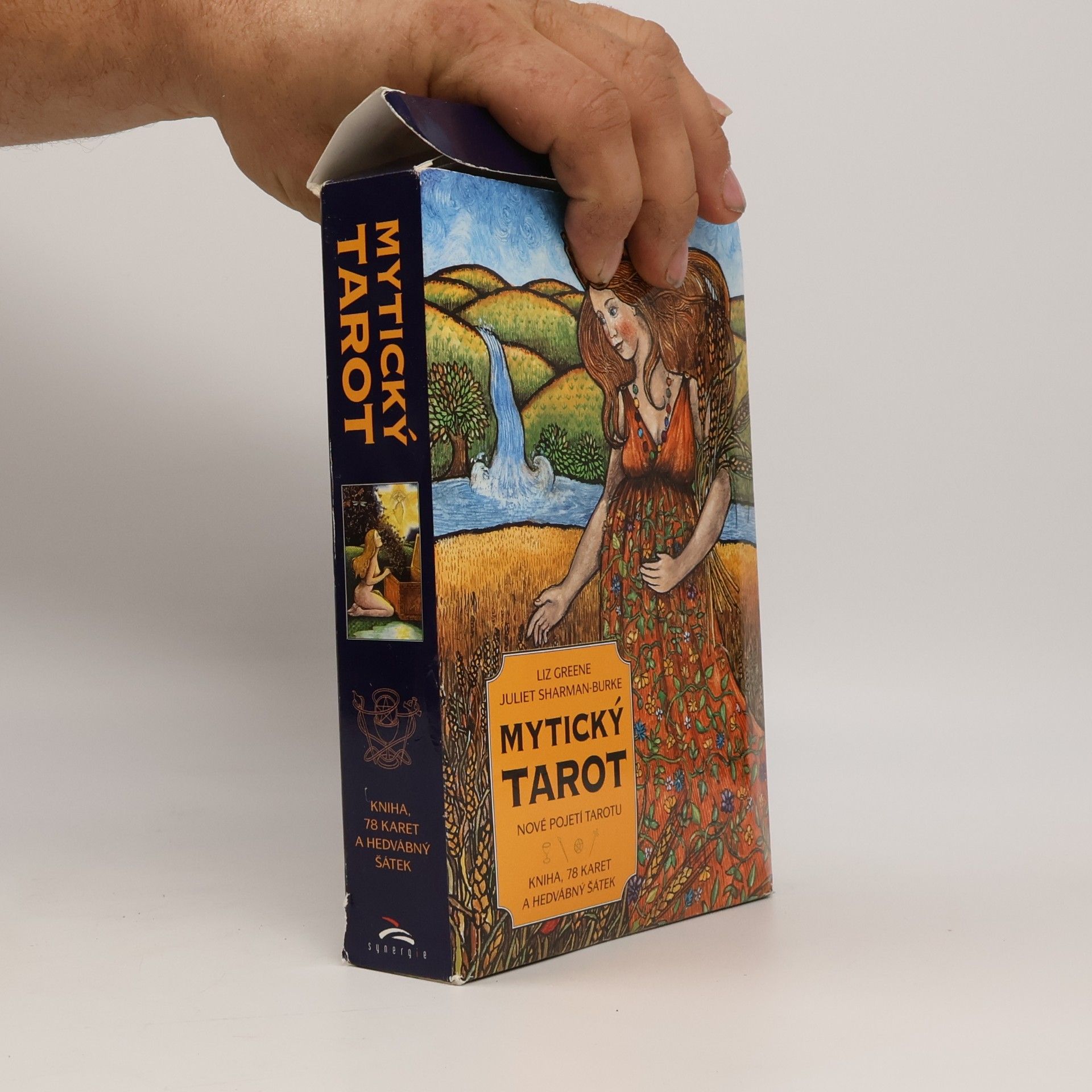 Mytický tarot: Nový přístup k tarotovým kartám