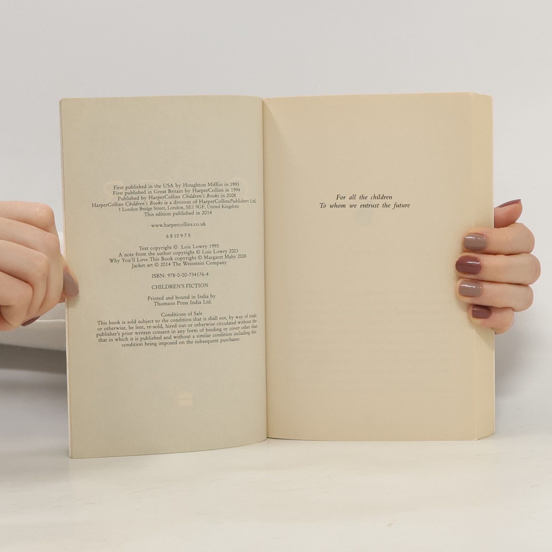 Lois Lowry The Giver - Essential Modern Classics