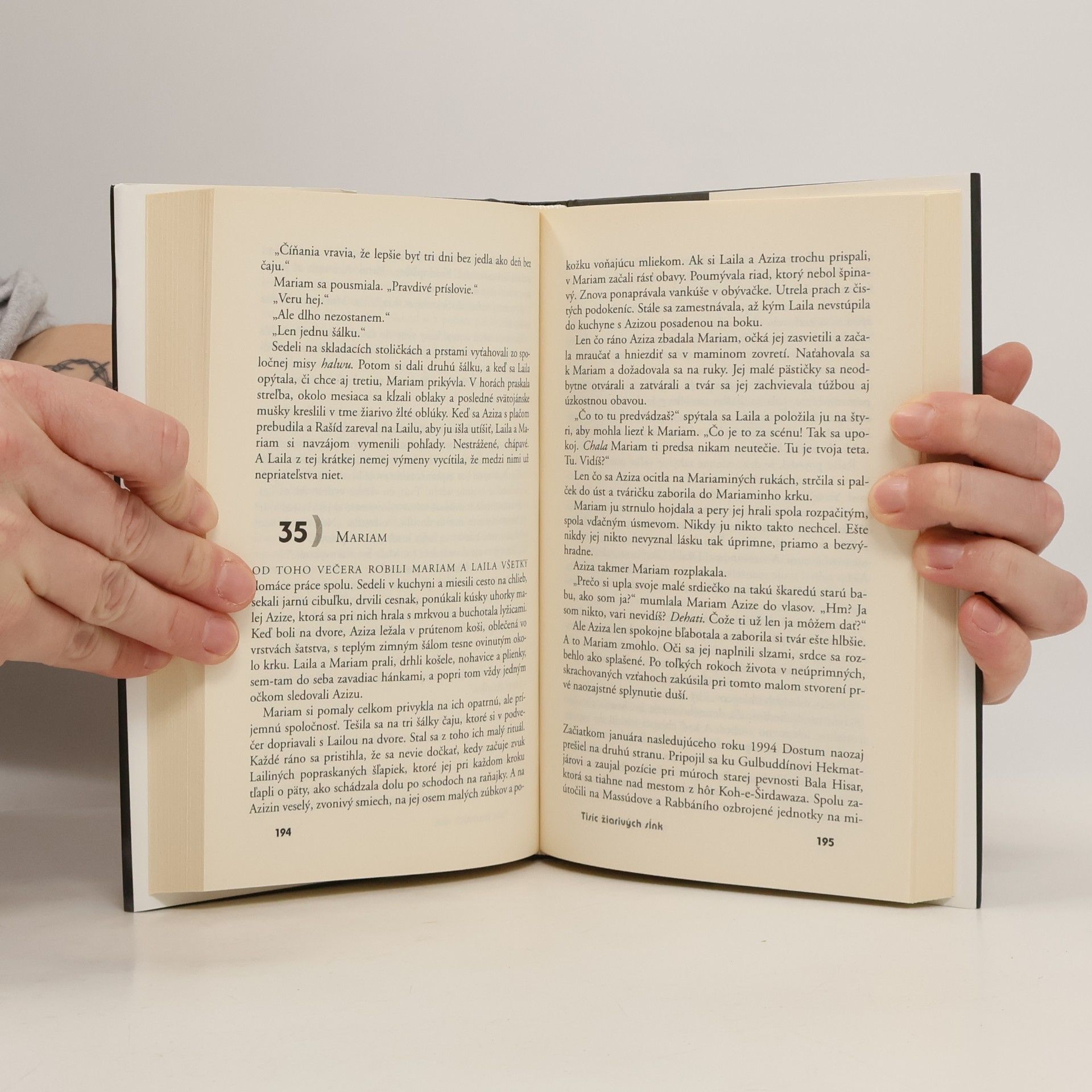 Khaled Hosseini Tisíc žiarivých sĺnk
