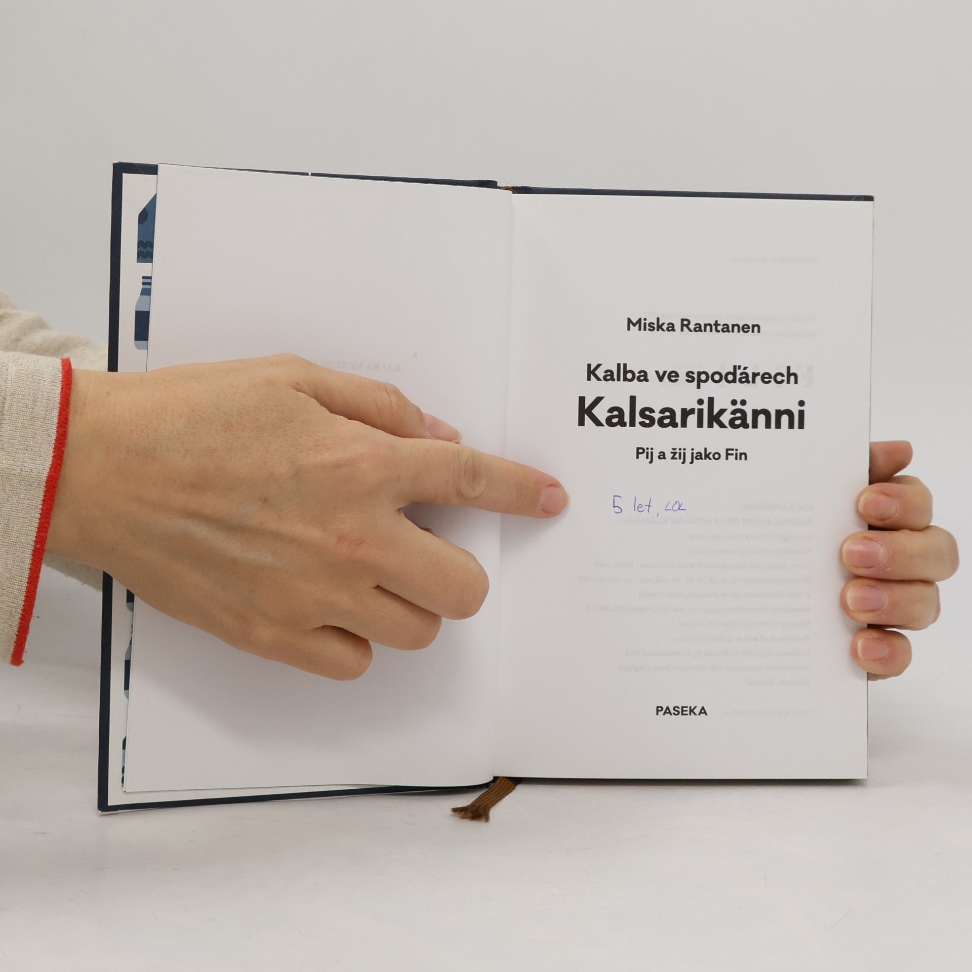 Jitka Hanušová Kalba ve spoďárech: Kalsarikänni: Pij a žij jako Fin