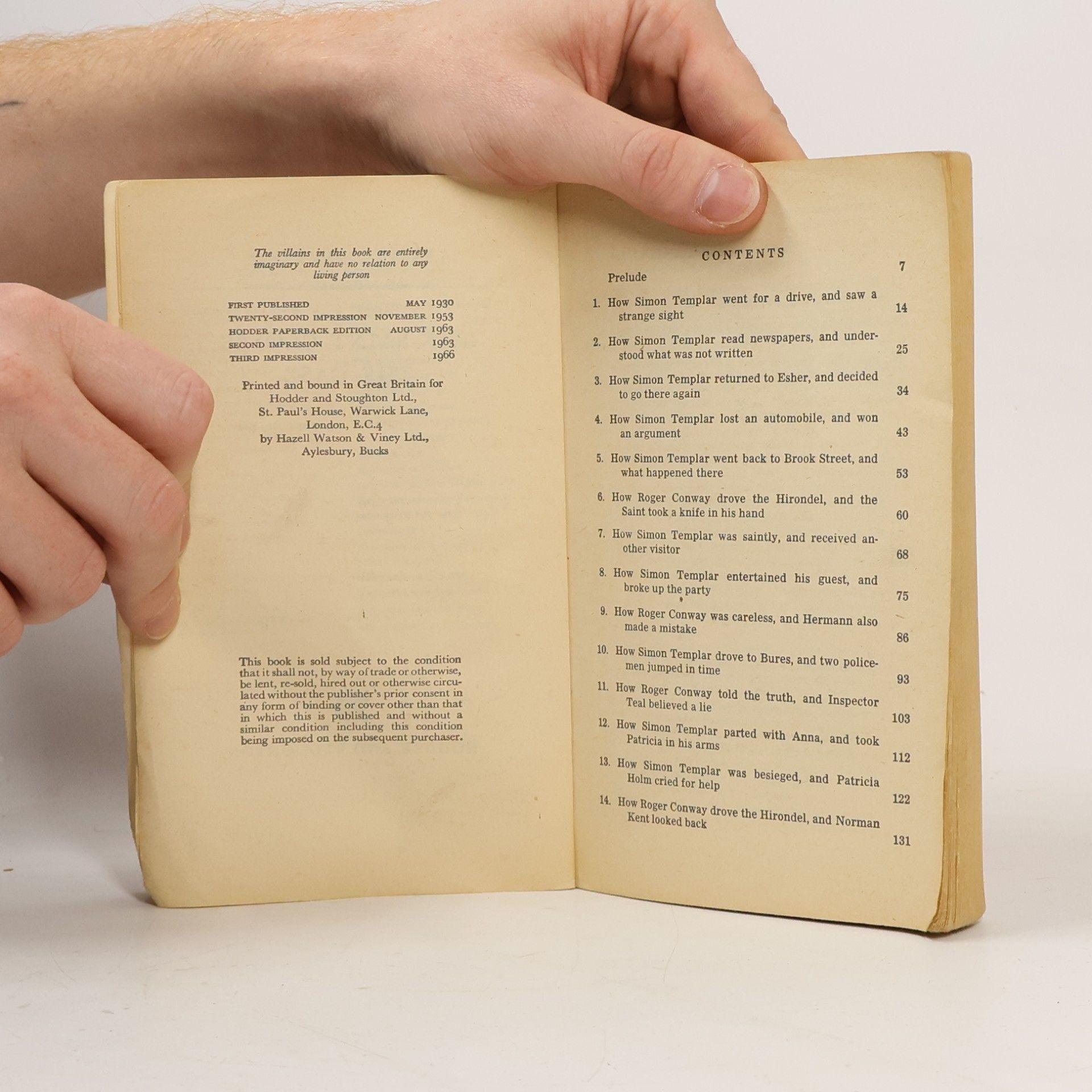 Leslie Charteris THE SAINT CLOSES THE CASE