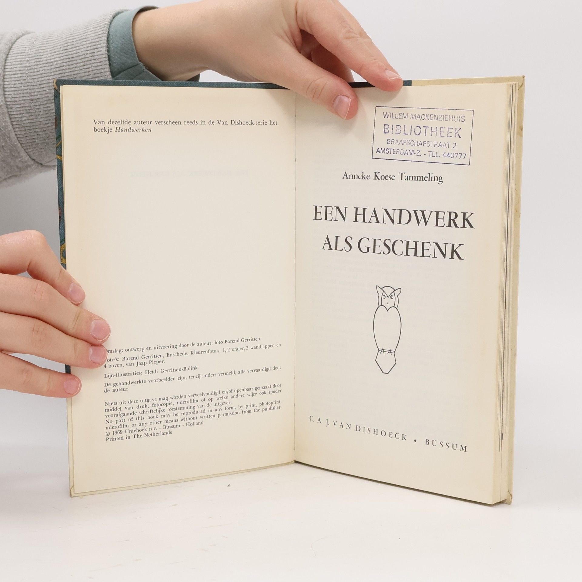 Anneke Koese-Tammeling EEN HANDWERK ALS GESCHENK