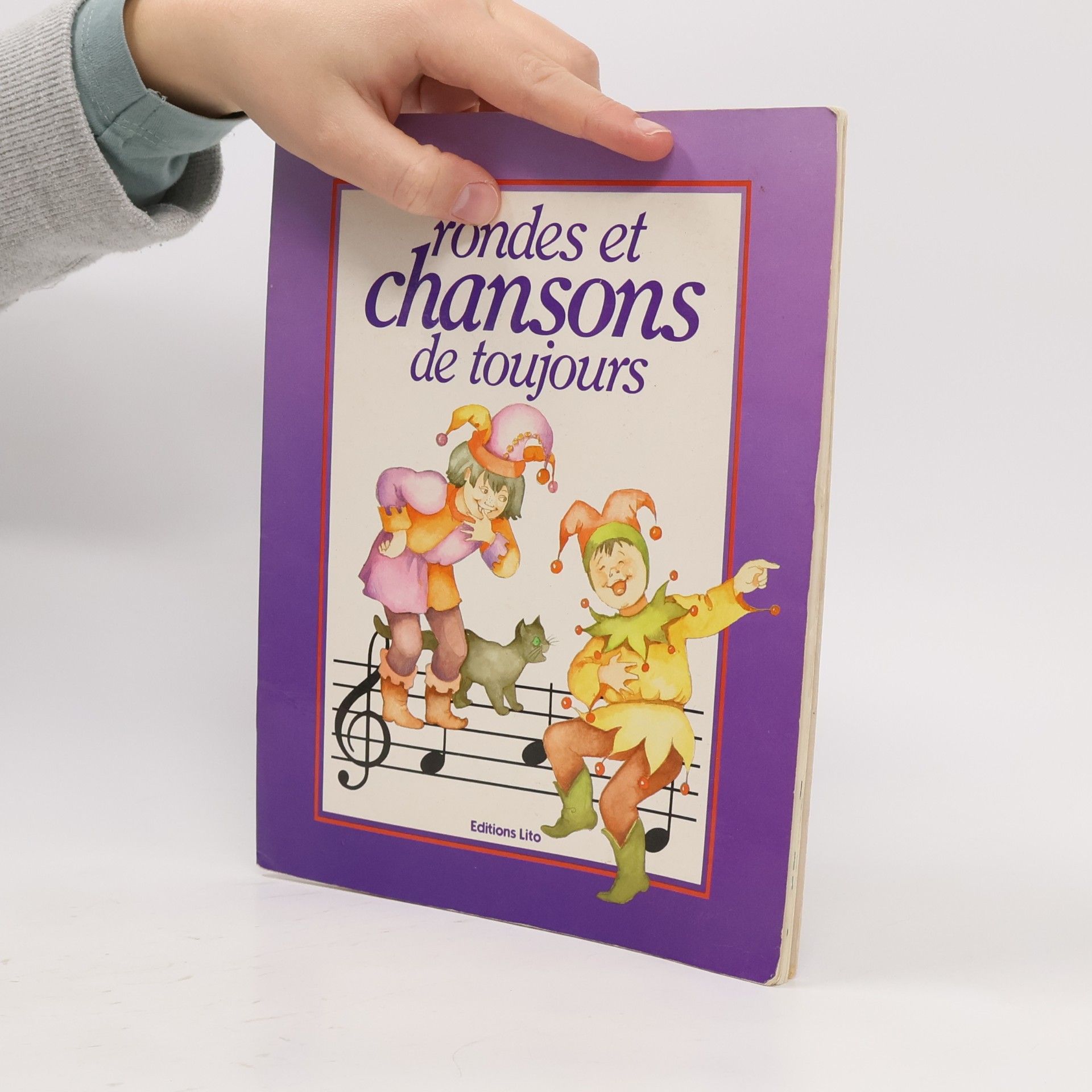 Collectif d'auteurs Rondes et chansons de toujours. Avec cassette