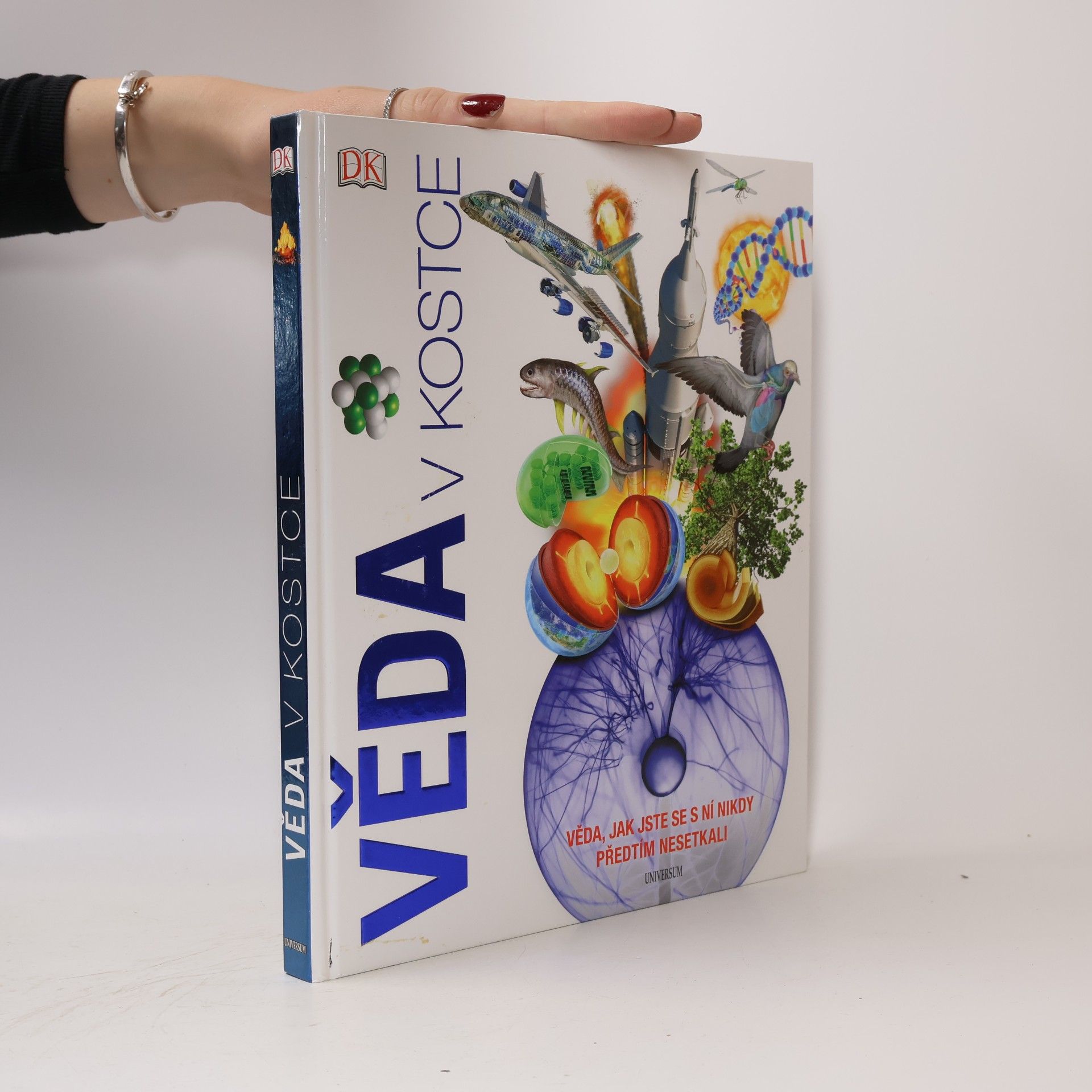 Věda v kostce