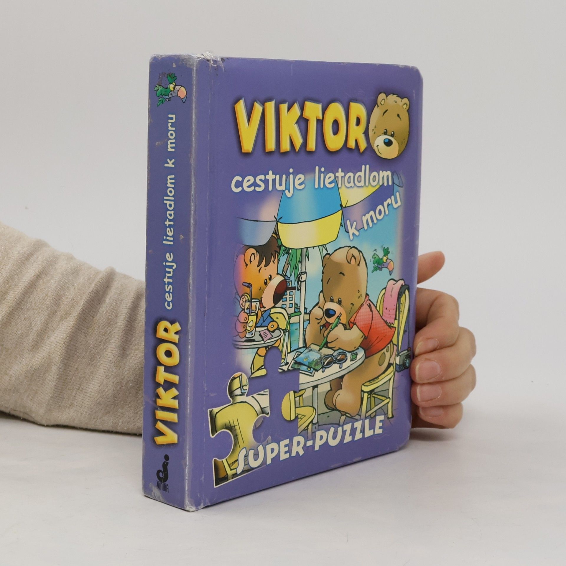 Viktor cestuje lietadlom k moru
