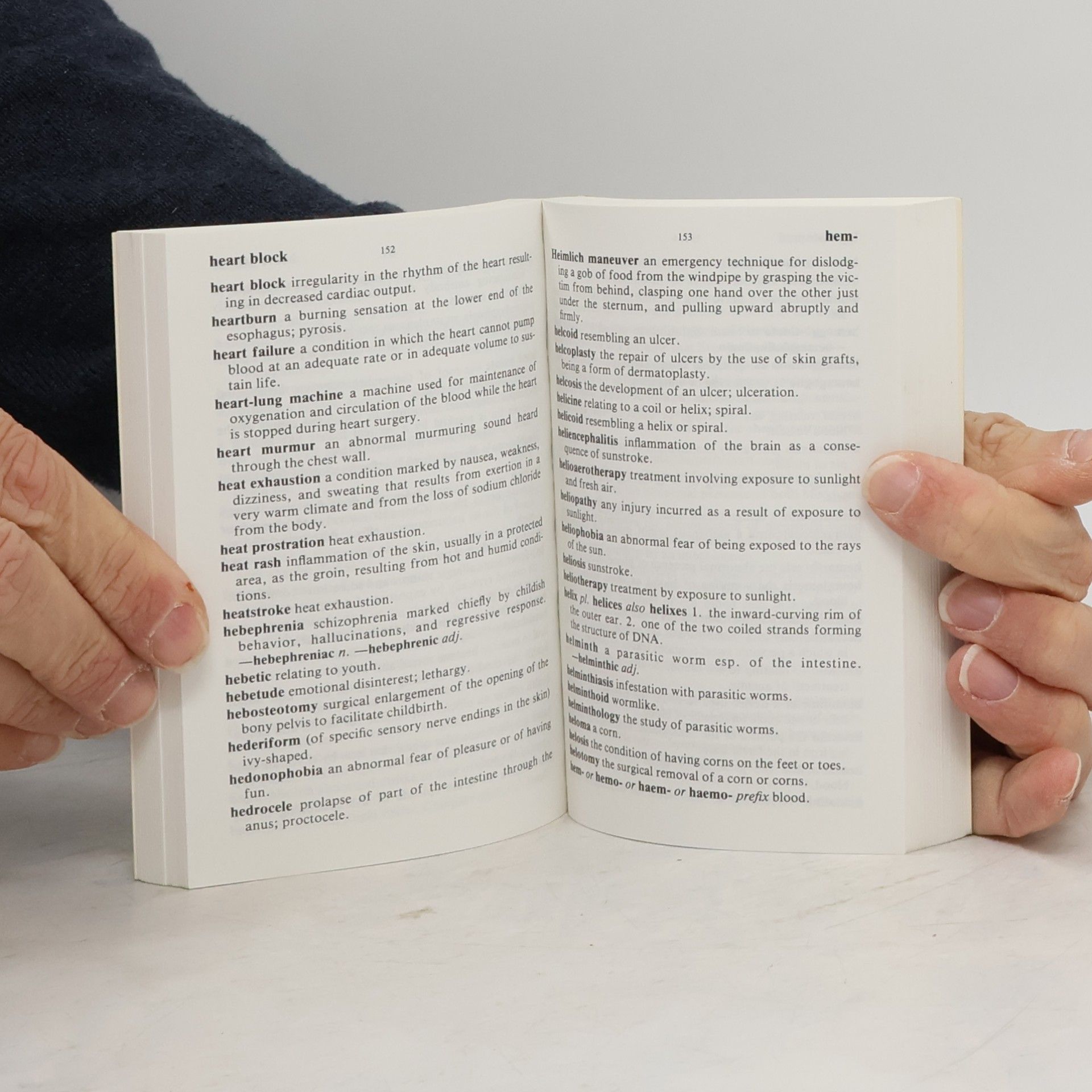 Laurence Urdang Nelson's New Compact Medical Dictionary