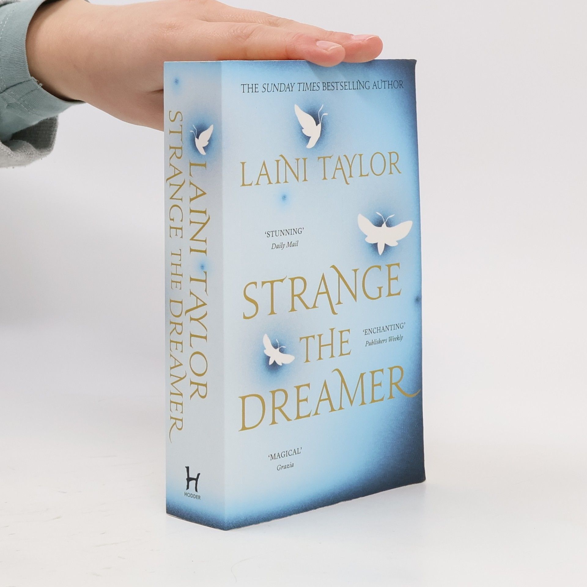 Strange the Dreamer