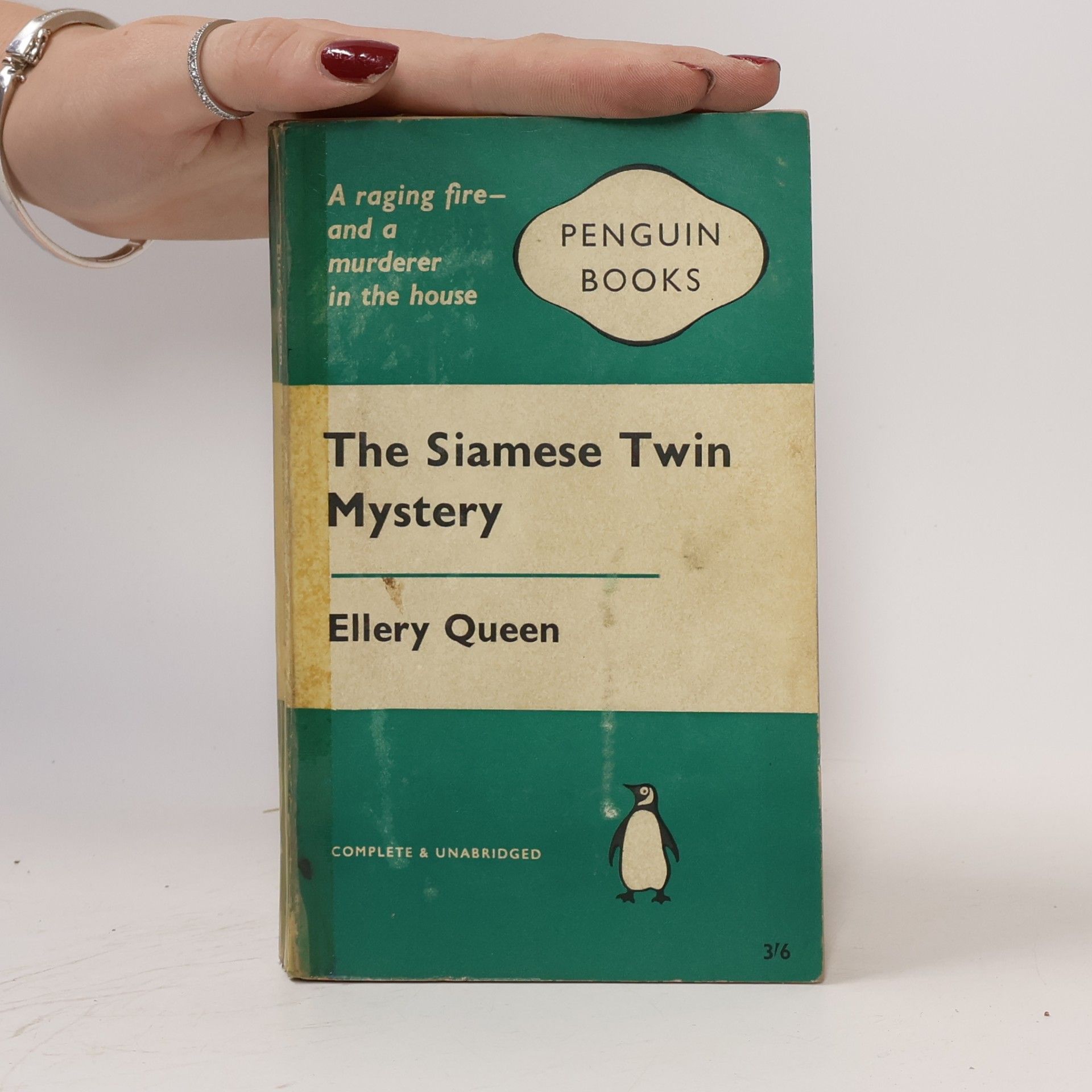 Ellery Queen The Siamese Twin Mystery