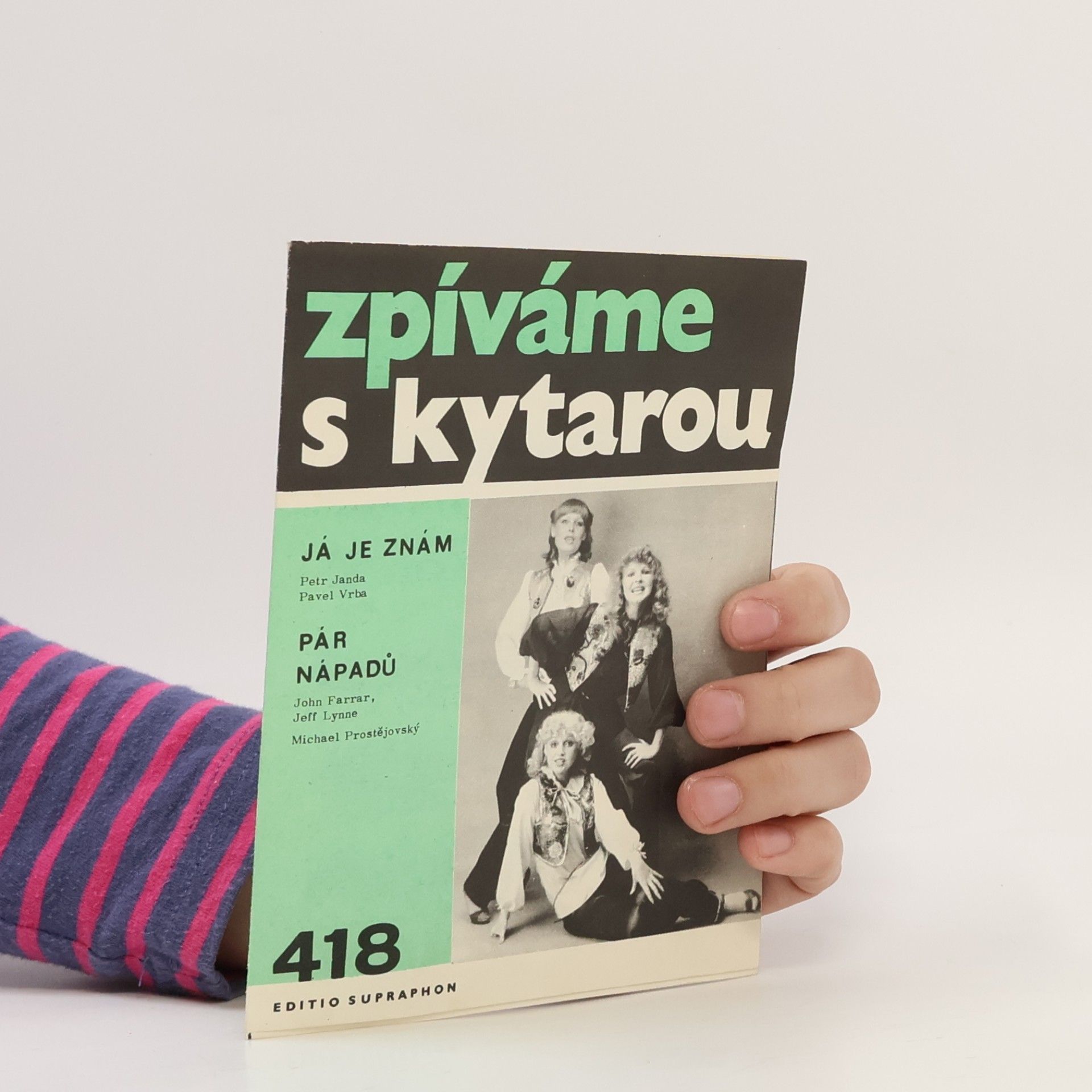 kolektiv Zpíváme s kytarou 418