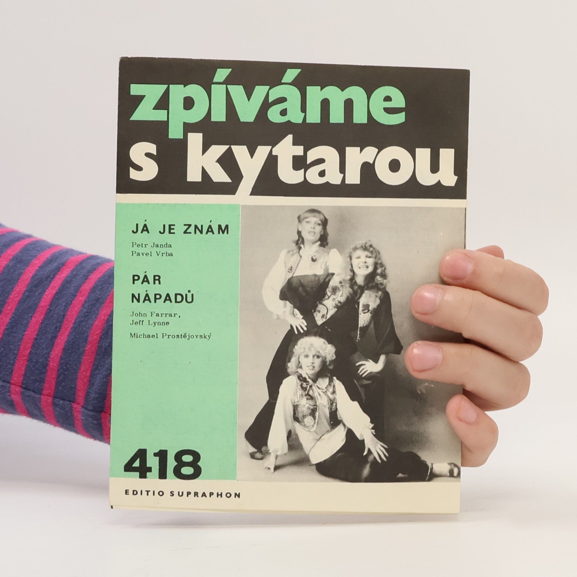 kolektiv Zpíváme s kytarou 418