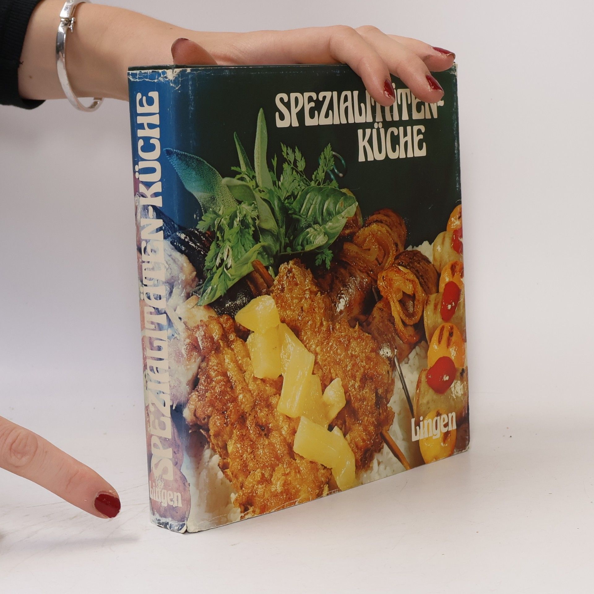 Collectif d'auteurs Spezialtäten-Küche