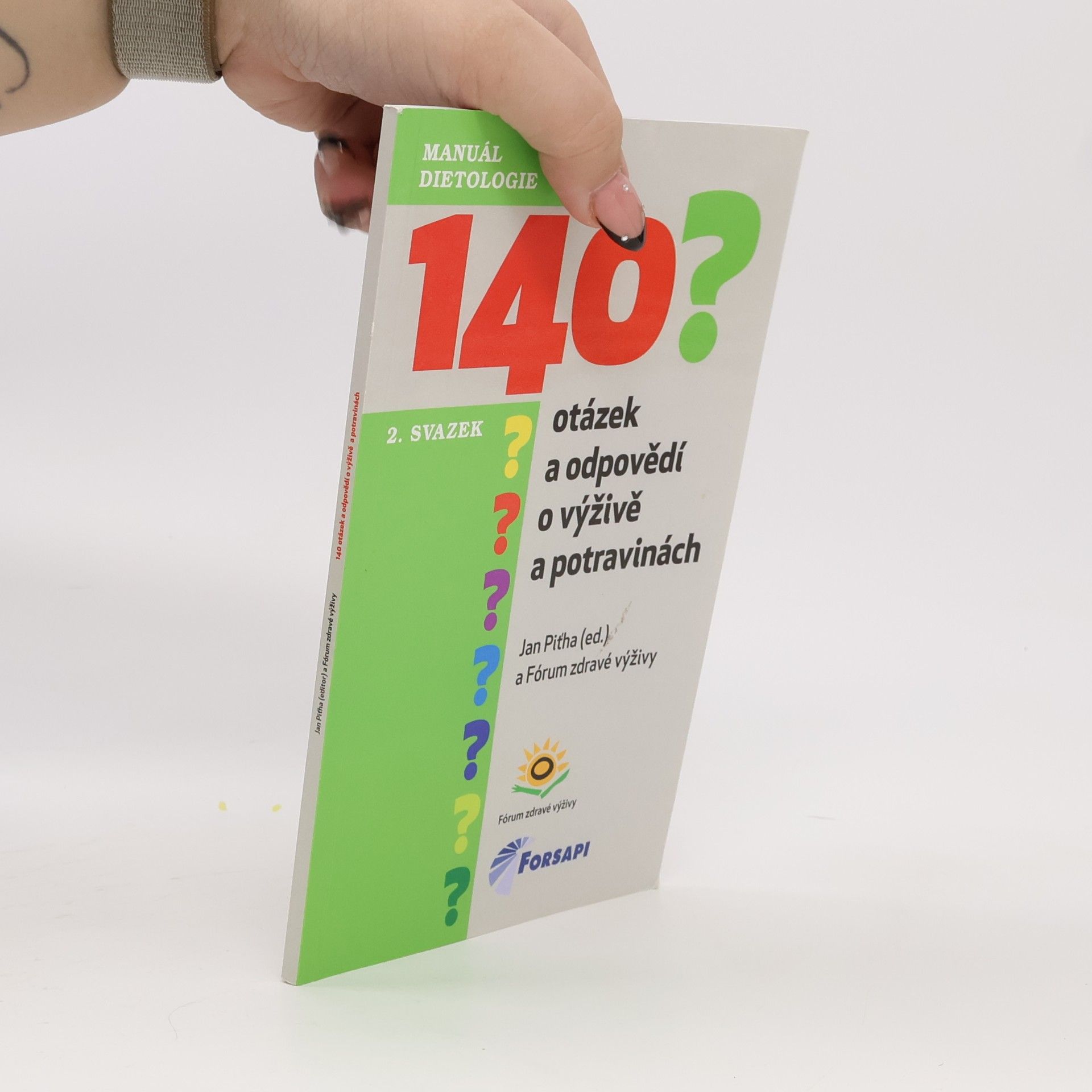 140 otázek a odpovědí o výživě a potravinách