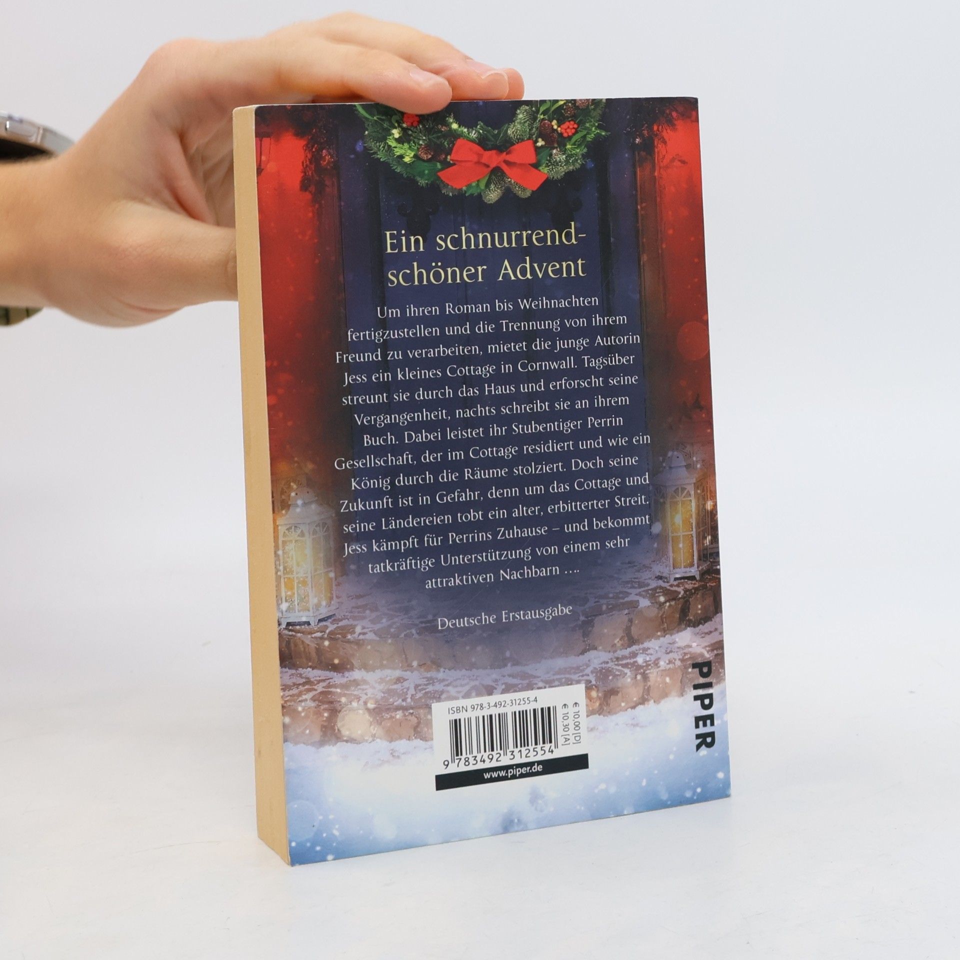 Lili Hayward Weihnachten auf Samtpfoten