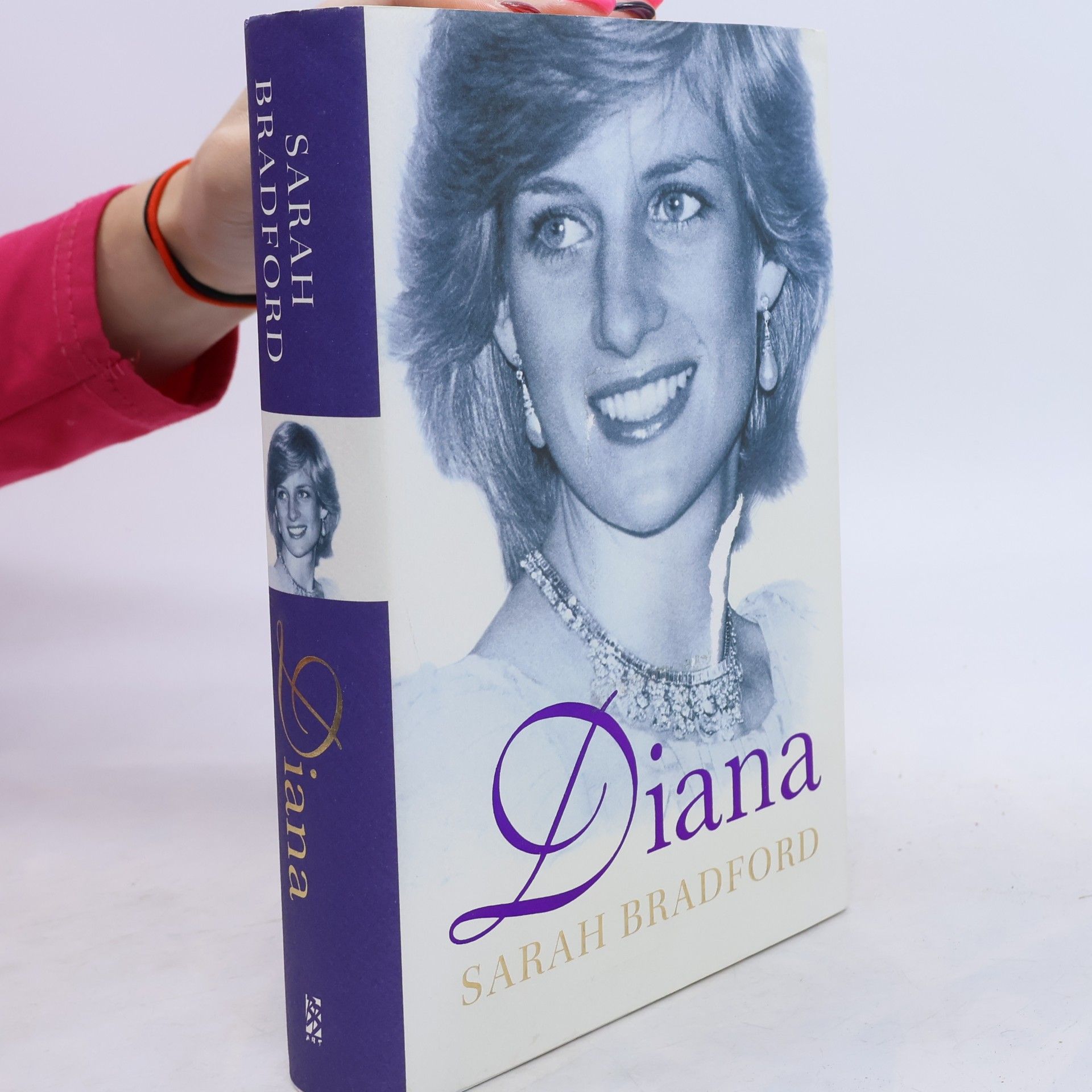Sarah Bradford Diana