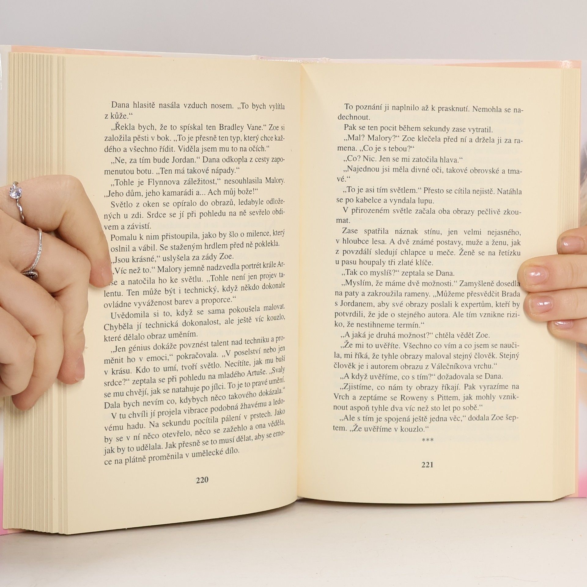 Nora Roberts Klíč světla