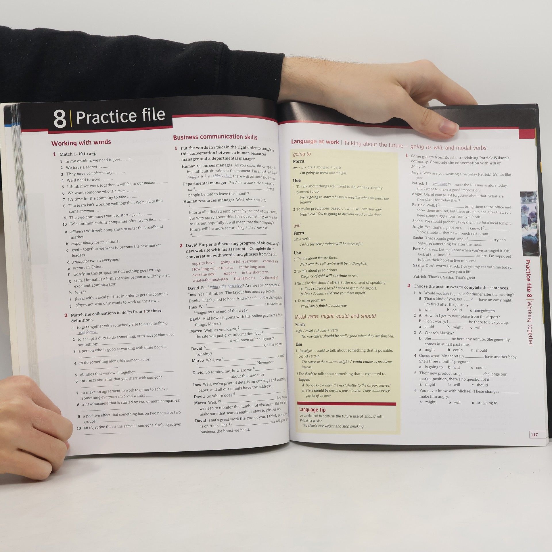 John Hughes Business Result, Intermediate Student´s Book