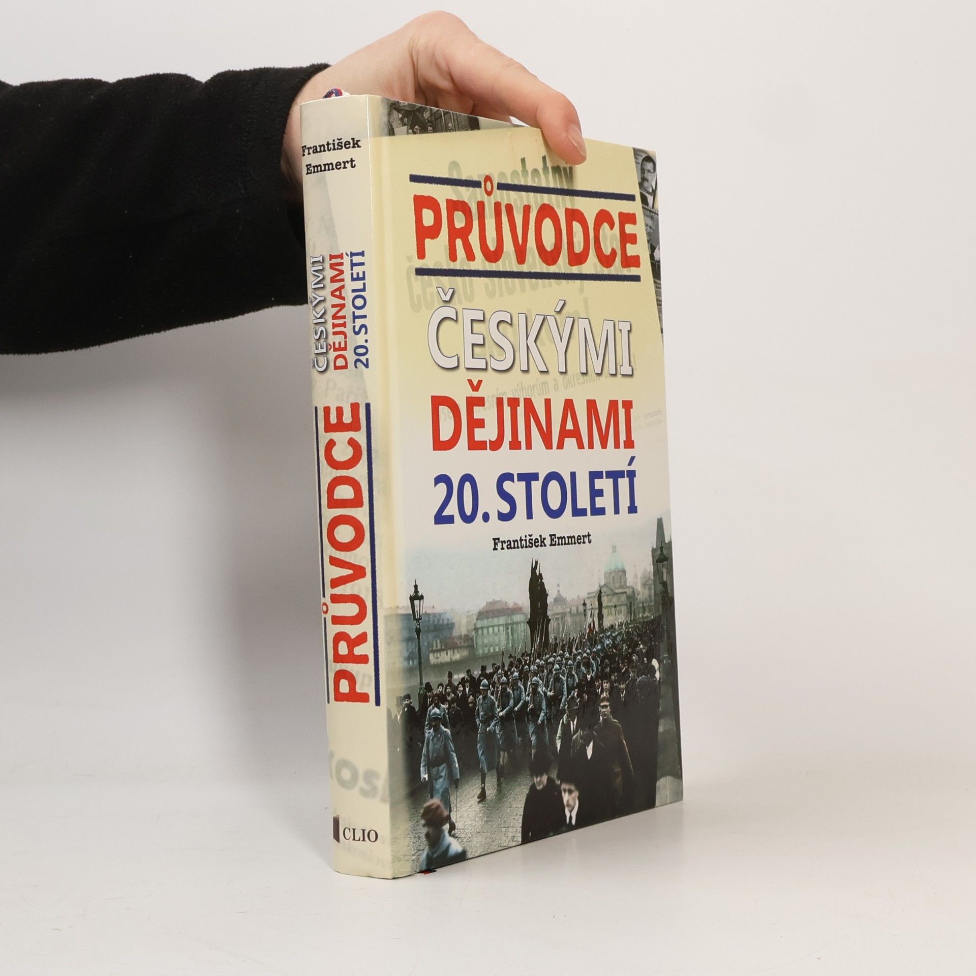 Průvodce českými dějinami 20. století