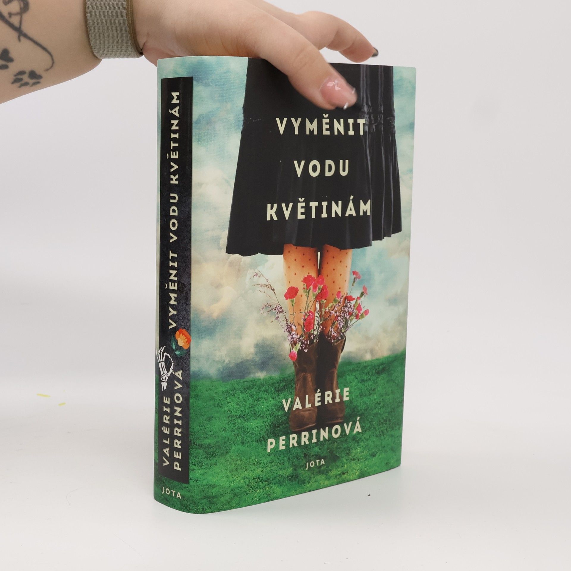 Valérie Perrin Vyměnit vodu květinám