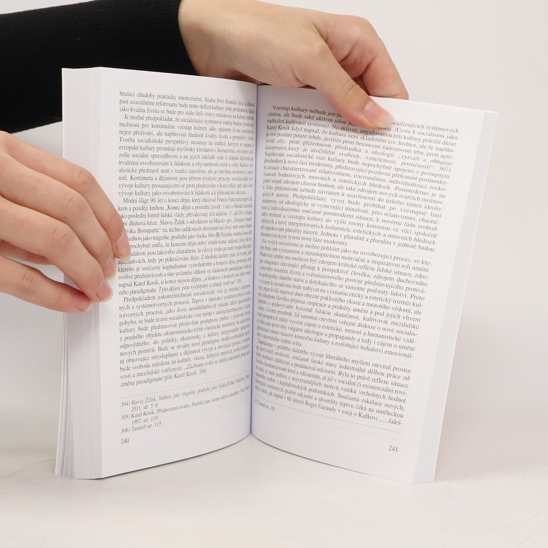 Autores varios K socialismu v 21. století