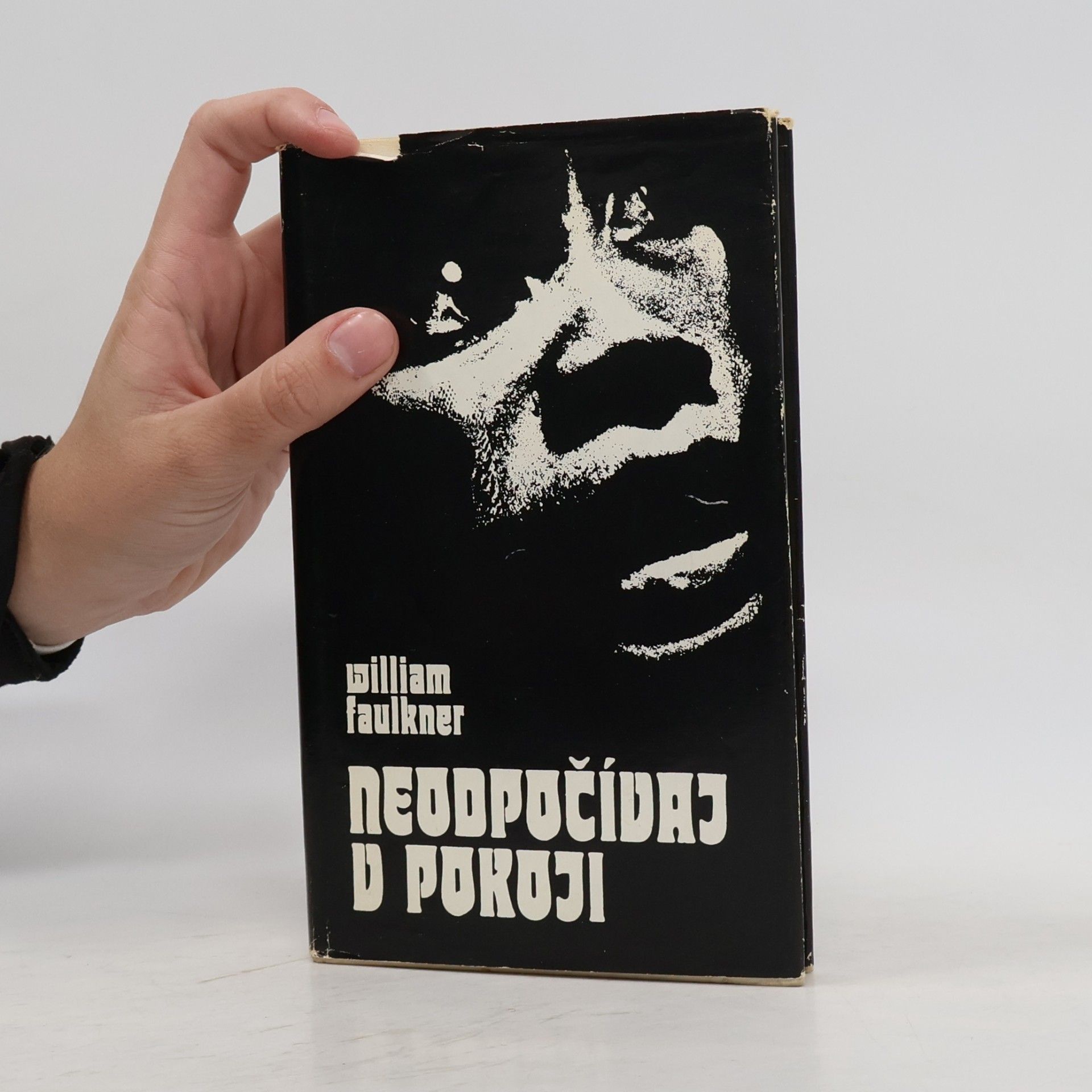 William Faulkner Neodpočívaj v pokoji