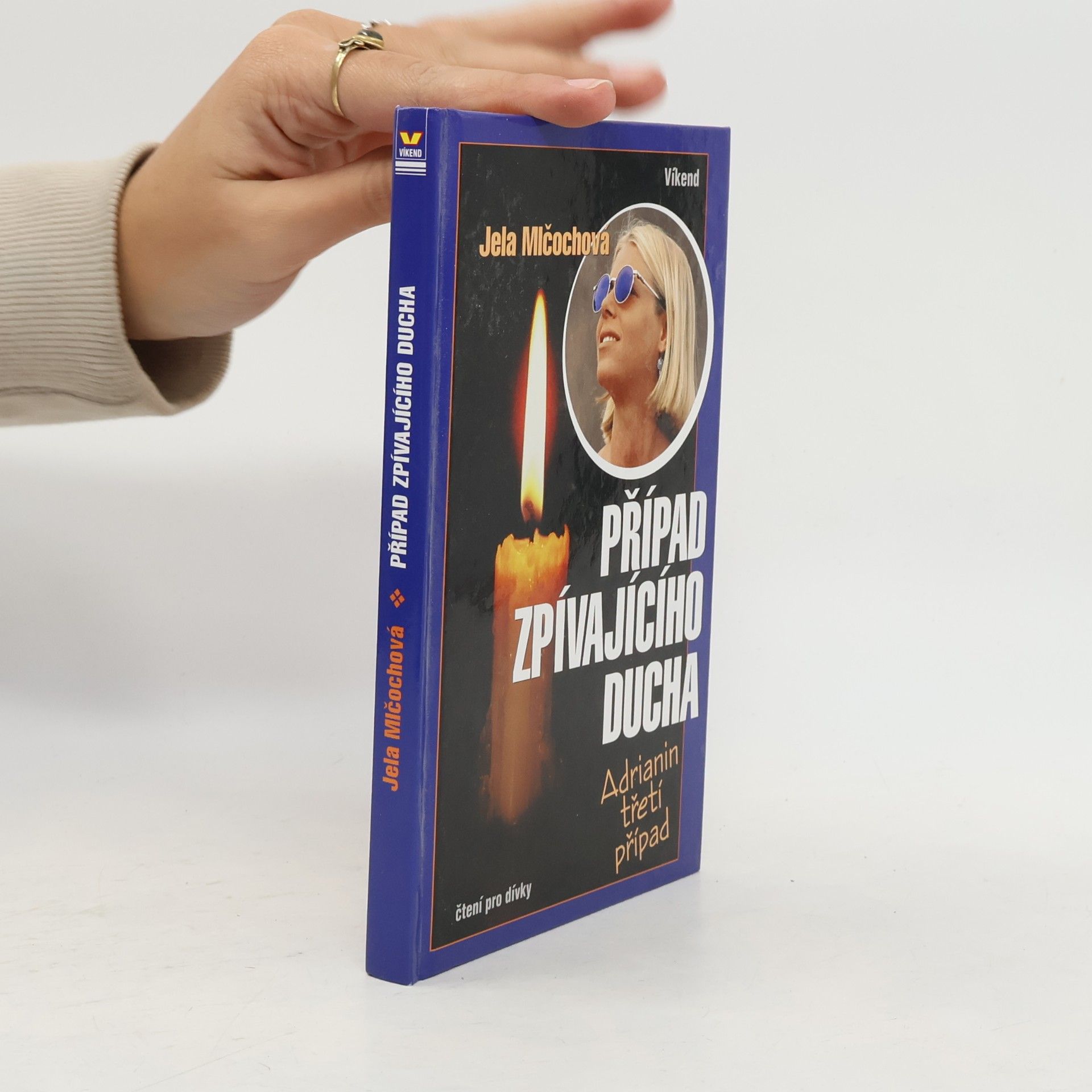 Případ zpívajícího ducha: Adrianin třetí případ