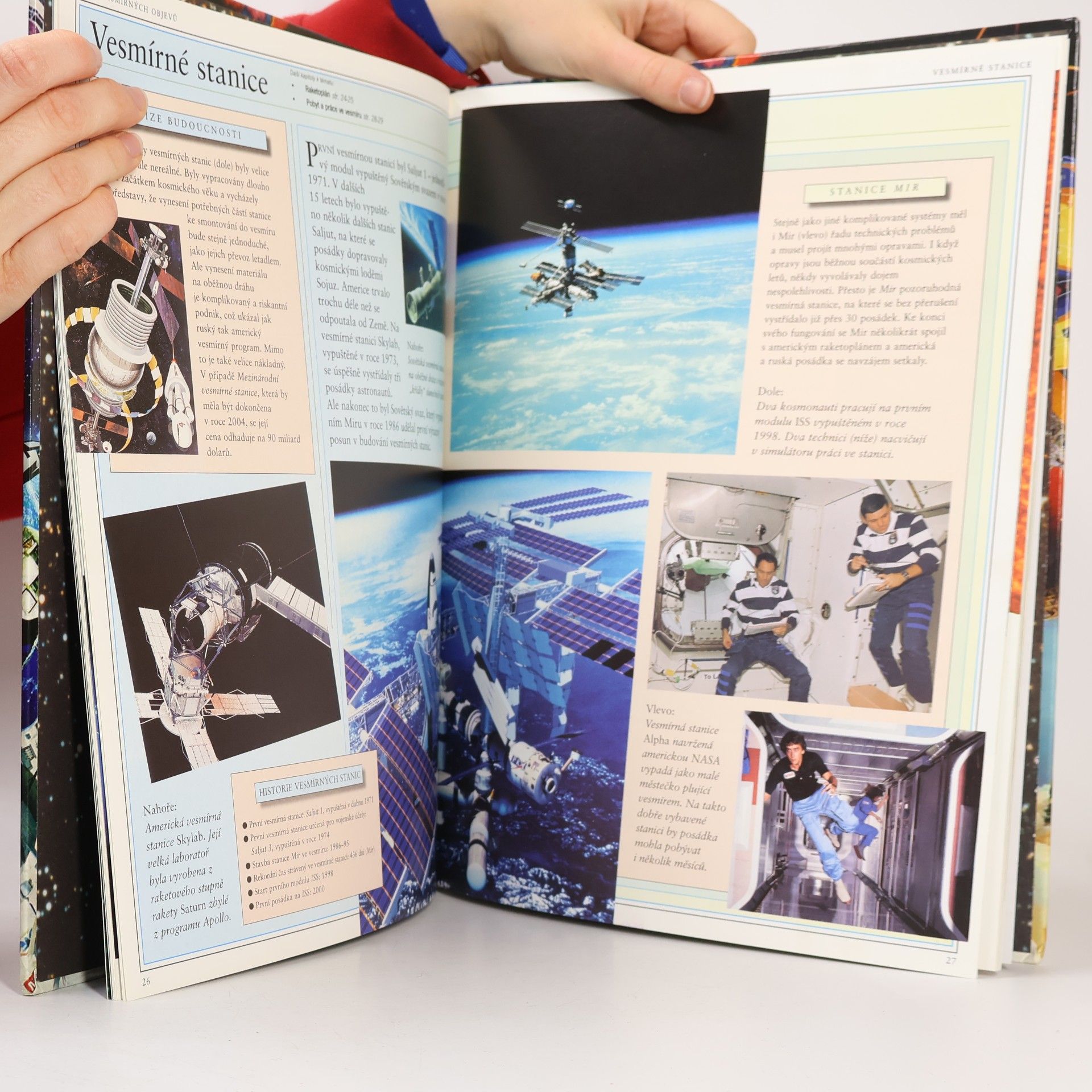 Tim Furniss Atlas vesmírných objevů