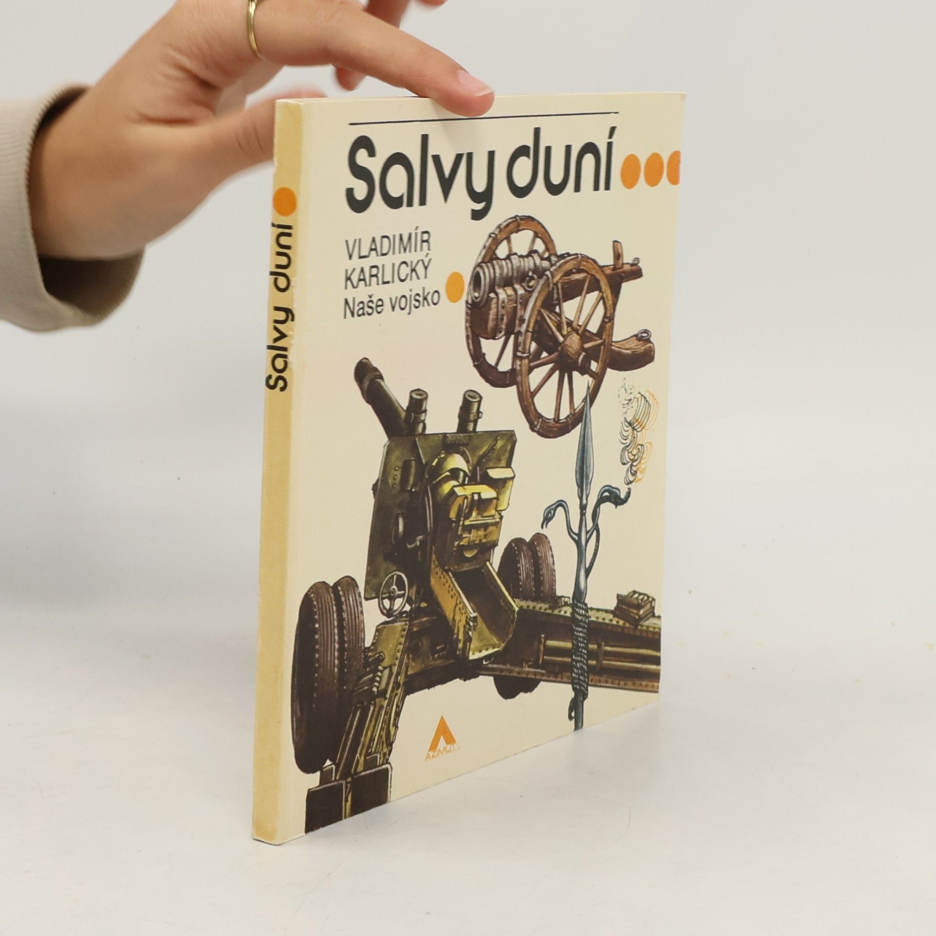 Salvy duní