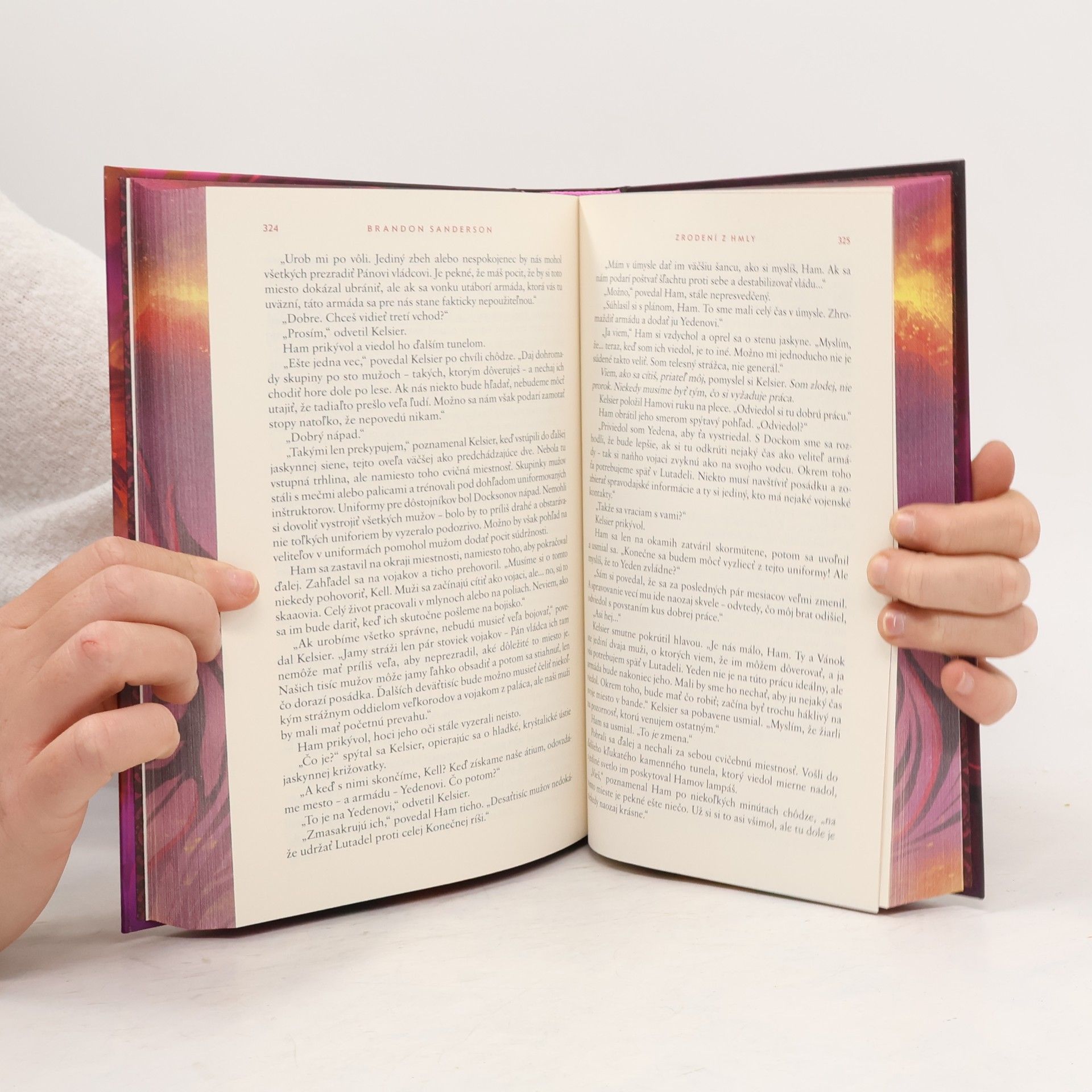 Brandon Sanderson Mistborn: Zrodení z hmly