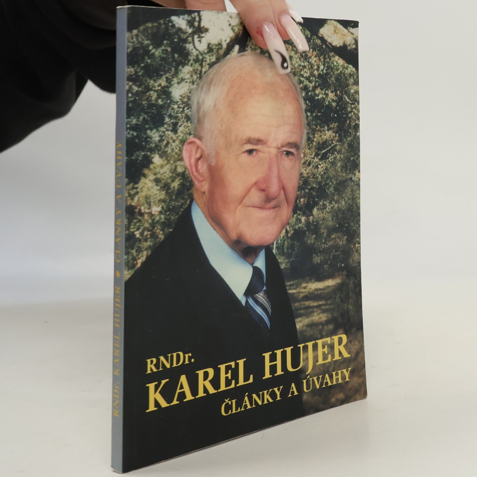 Rndr. Karel Hujer Články a úvahy