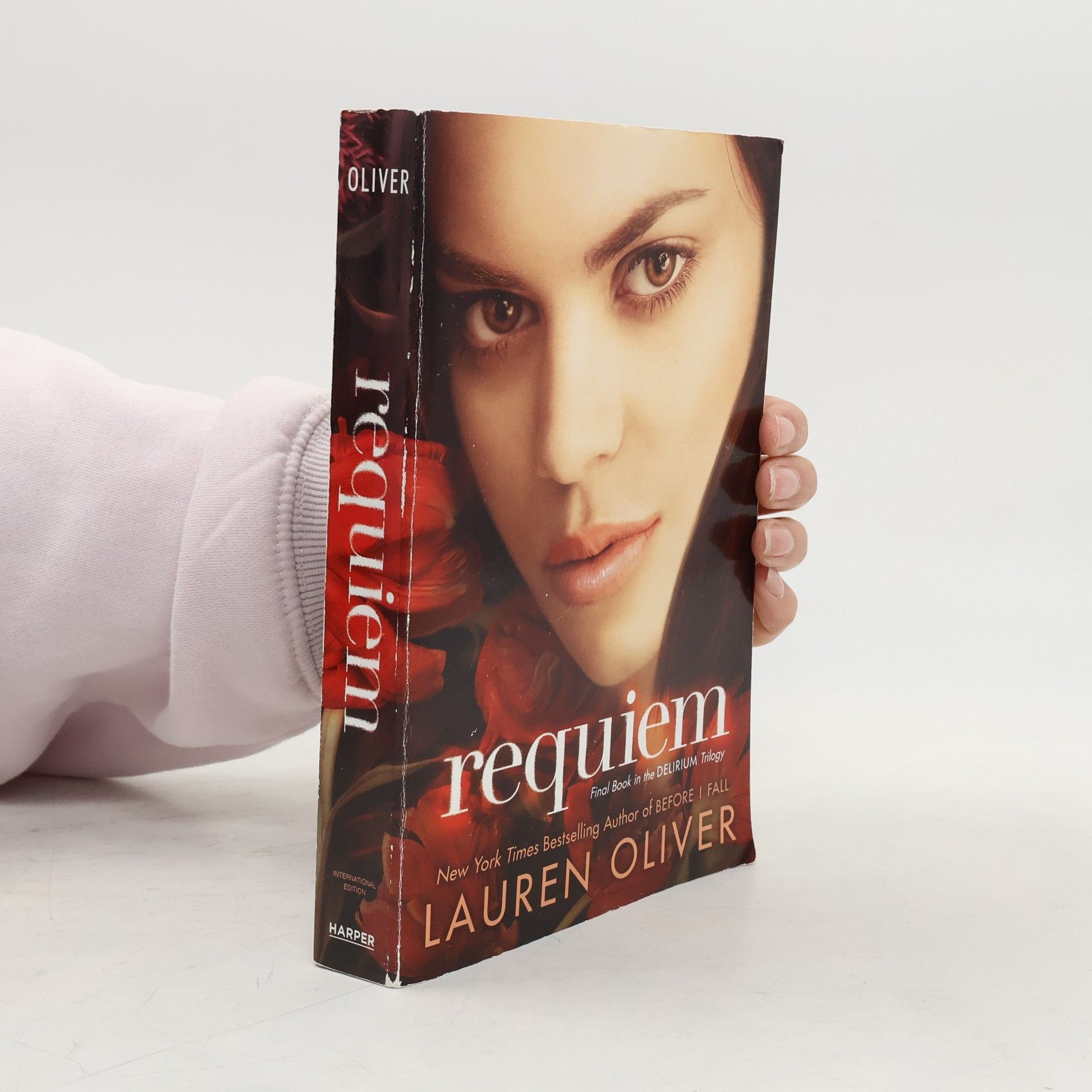 Lauren Oliver Requiem