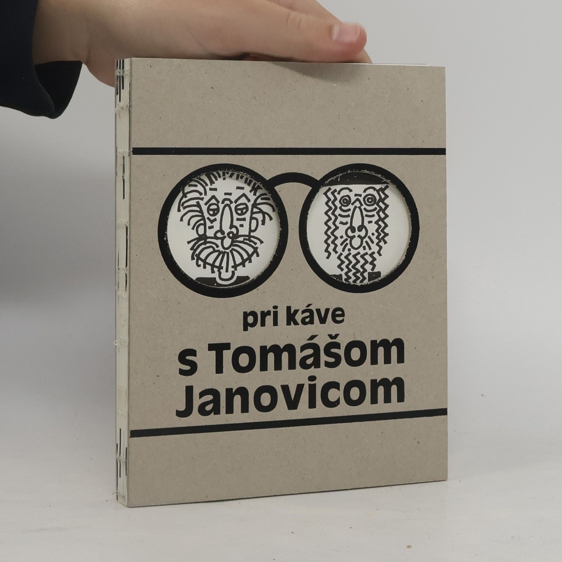 Tomáš Janovic Jajkele pri káve s Tomášom Janovicom a Mirom Cipárom