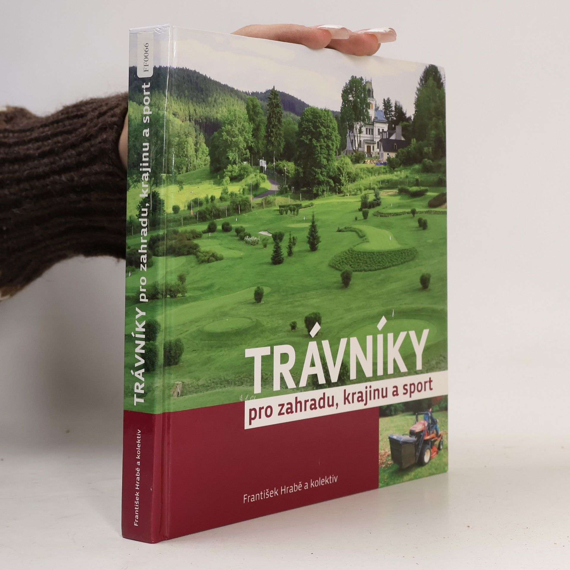 Trávníky pro zahradu, krajinu a sport