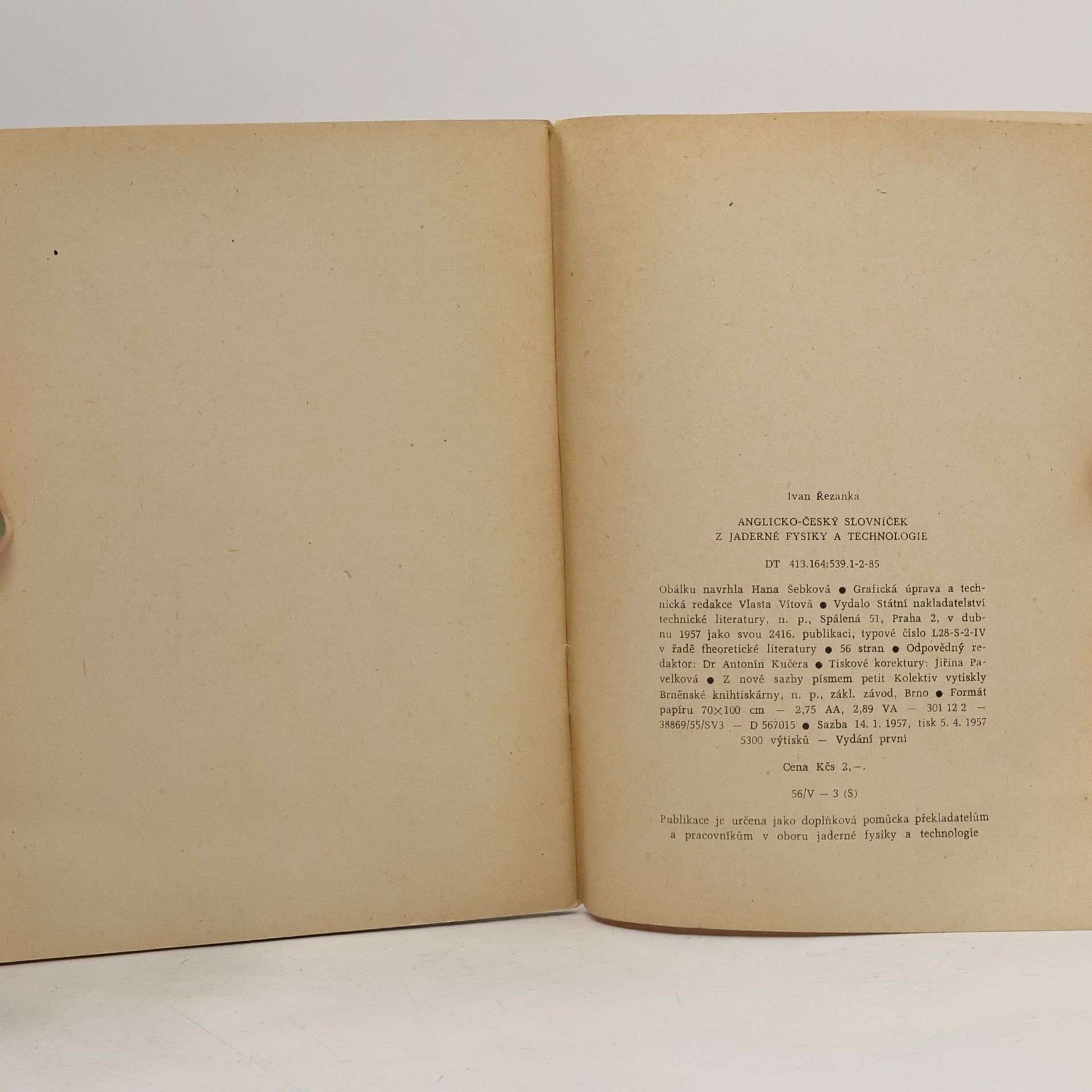 Ivan Řezanka Anglicko-český slovníček z jaderné fysiky a technologie