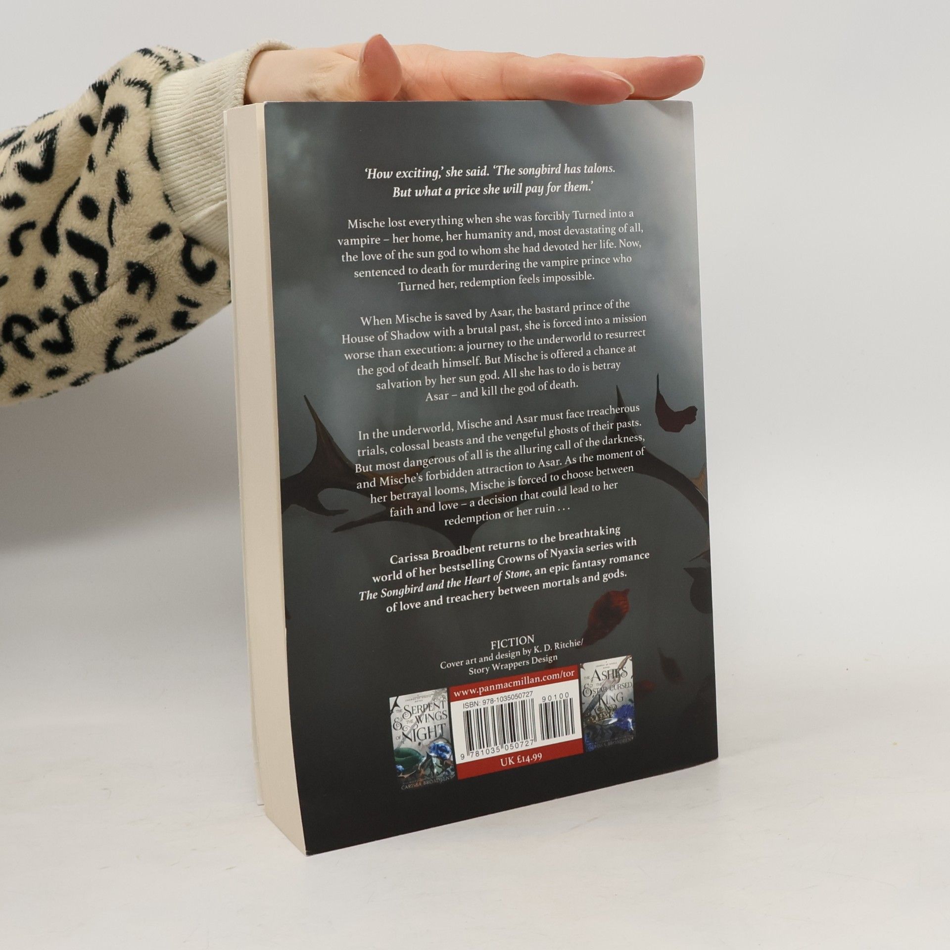 Carissa Broadbent The Songbird & the Heart of Stone