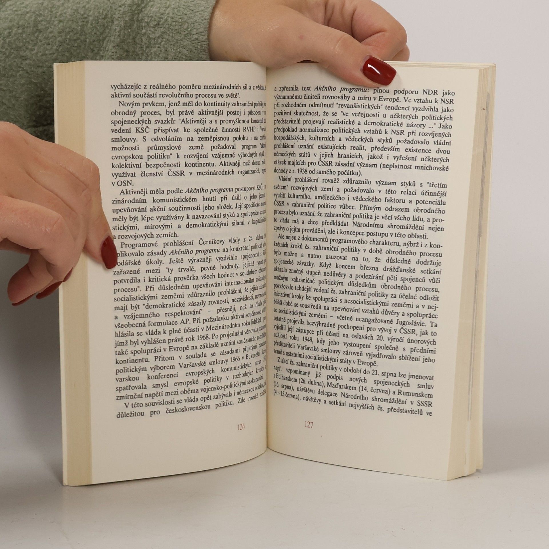 Autores varios Osm měsíců pražského jara 1968
