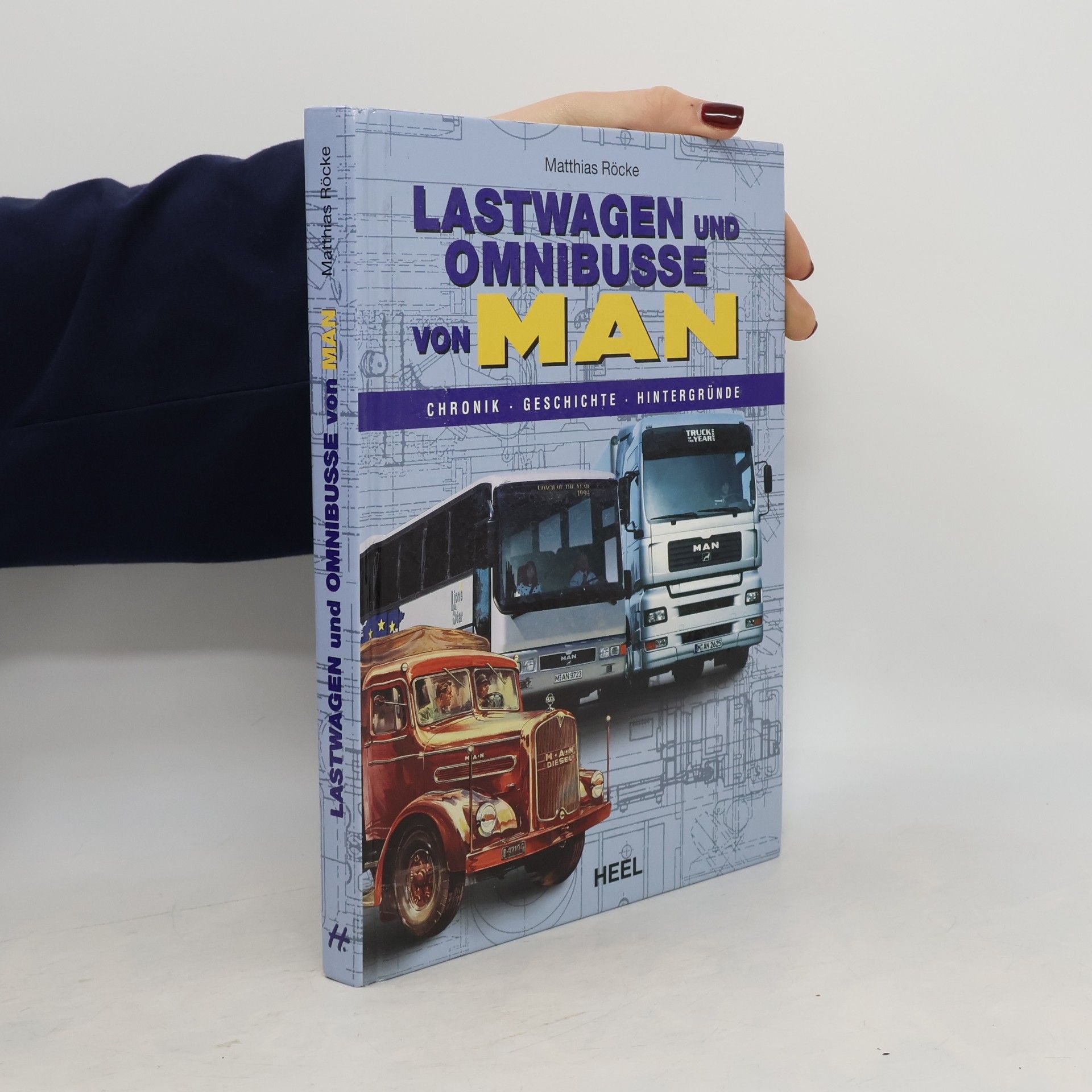 Lastwagen und Omnibusse von MAN.
