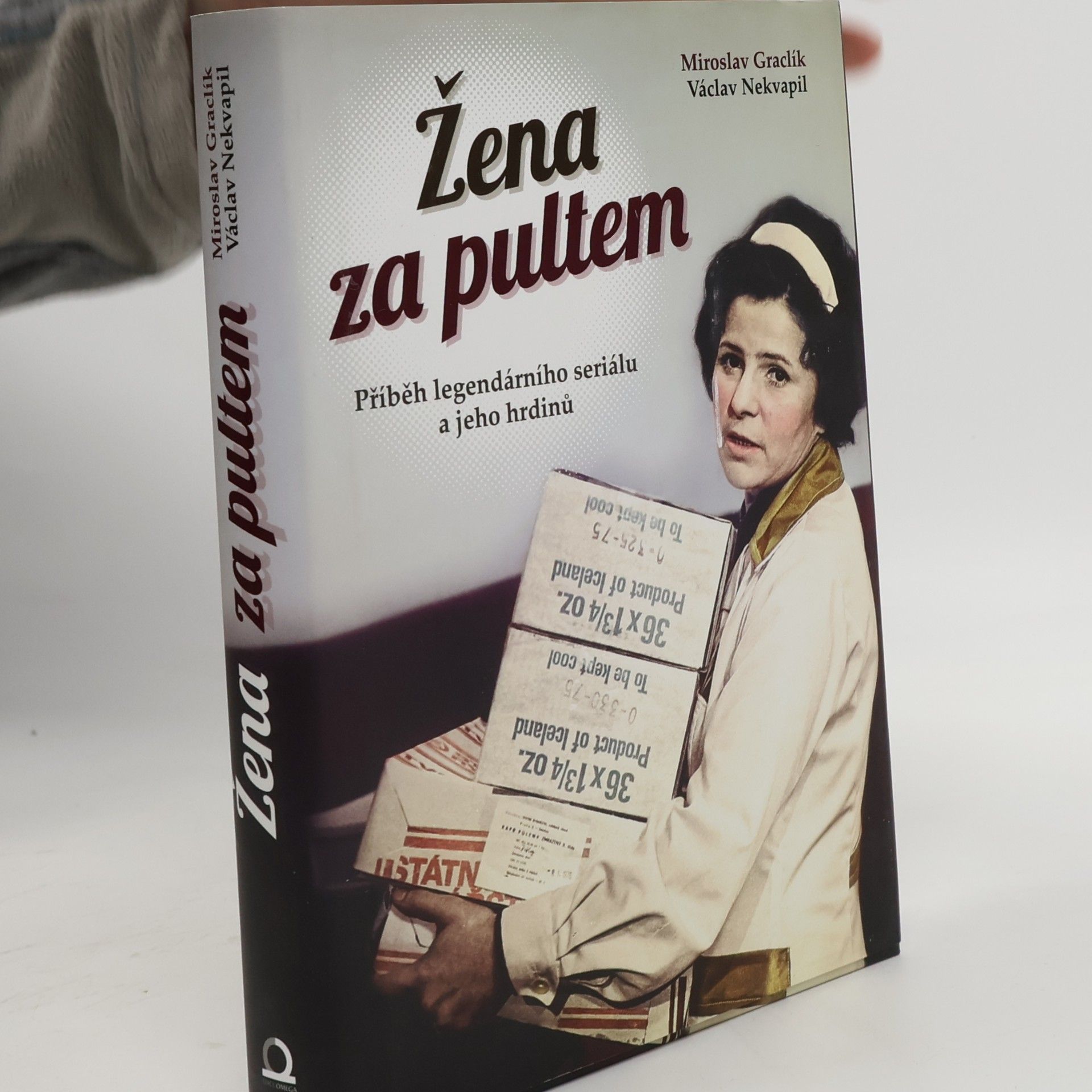 Žena za pultem