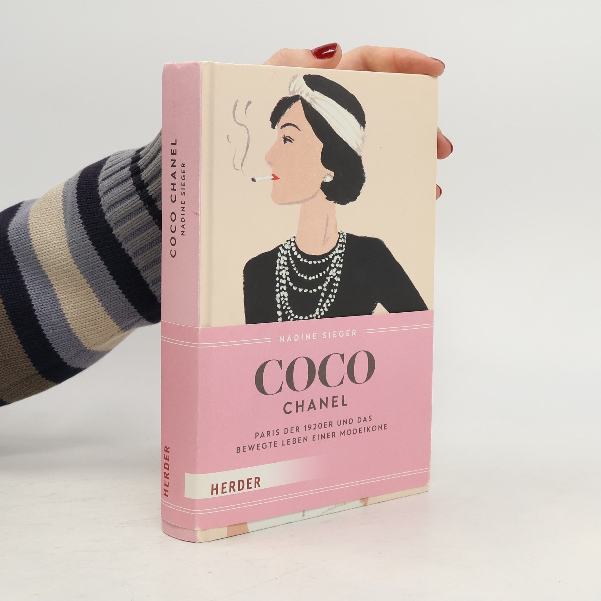 Nadine Sieger Coco Chanel