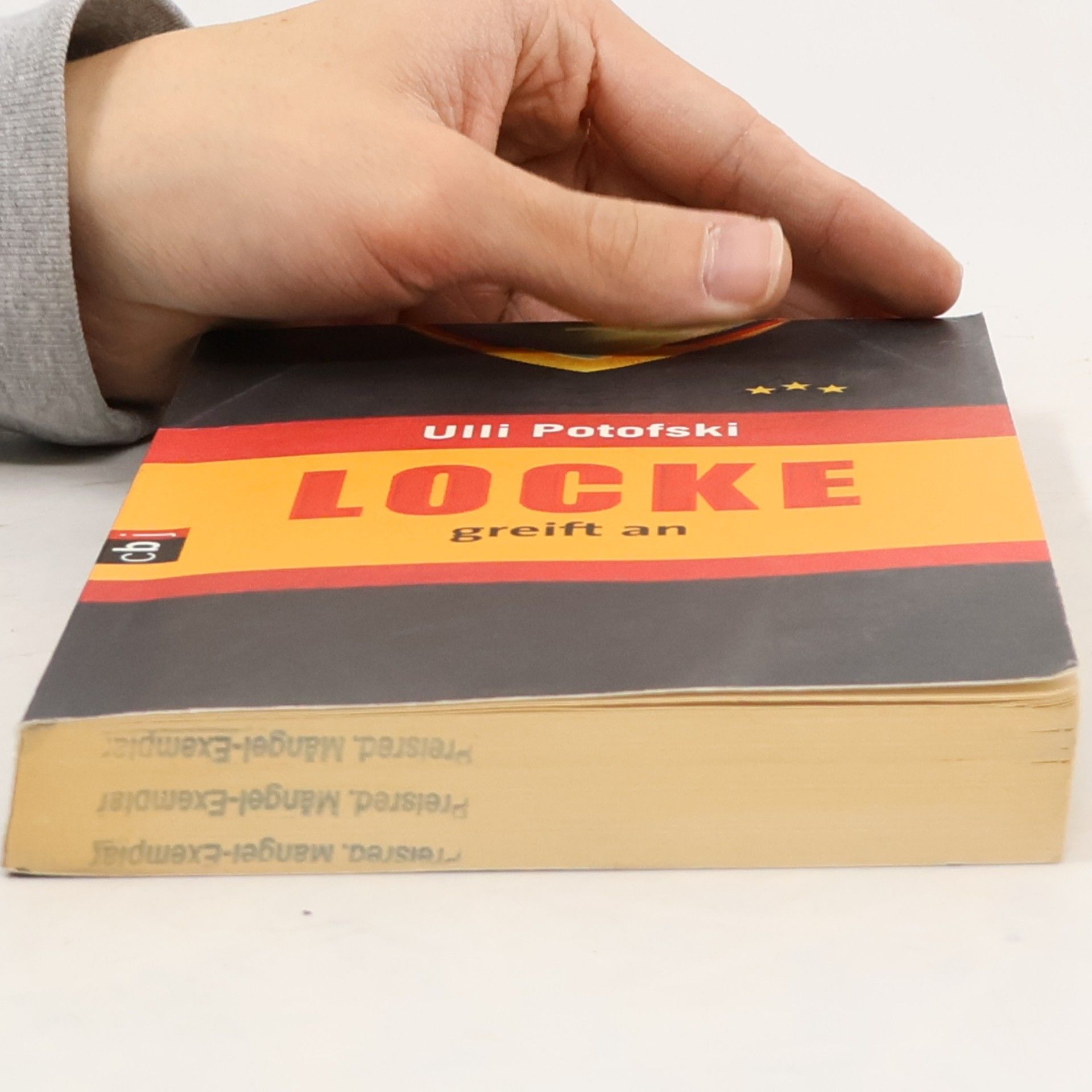 Ulli Potofski Locke greift an