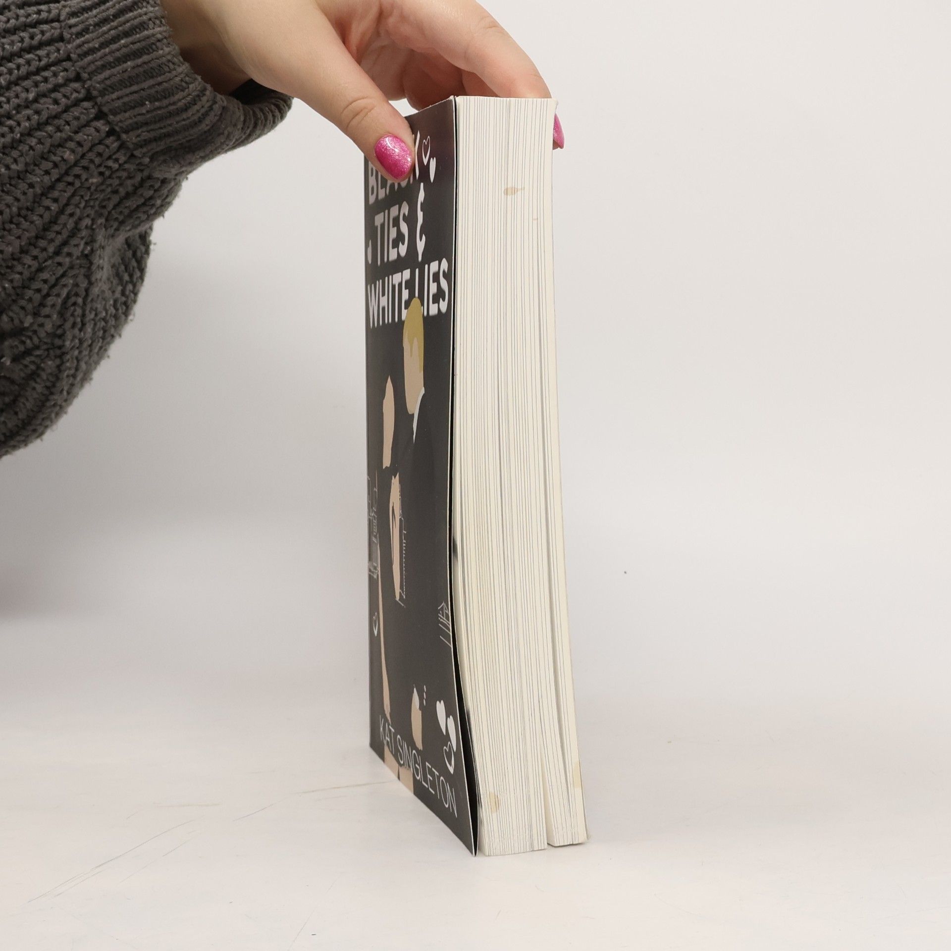 Kat Singleton Black Ties and White Lies Illustrated Edition